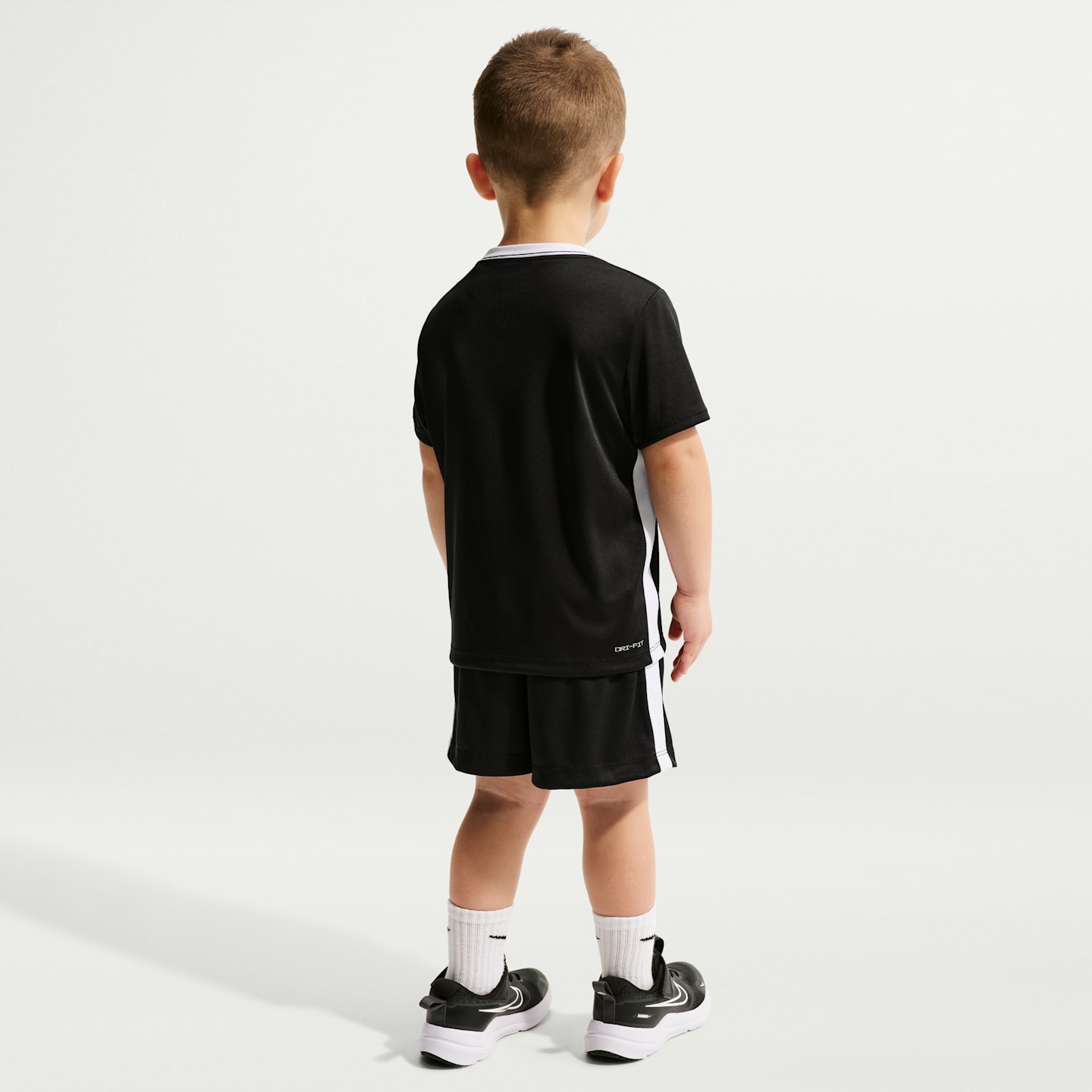 Детские шорты Nike Toddler Dri-FIT 2-Piece Sport Shorts Set — фото 7