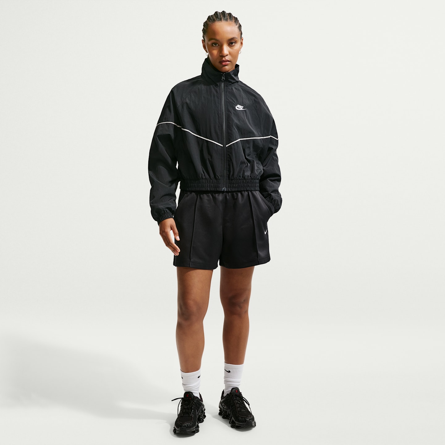Женские шорты Nike Sportswear Women's Mid-Rise Poly-Knit Track Shorts — фото 1