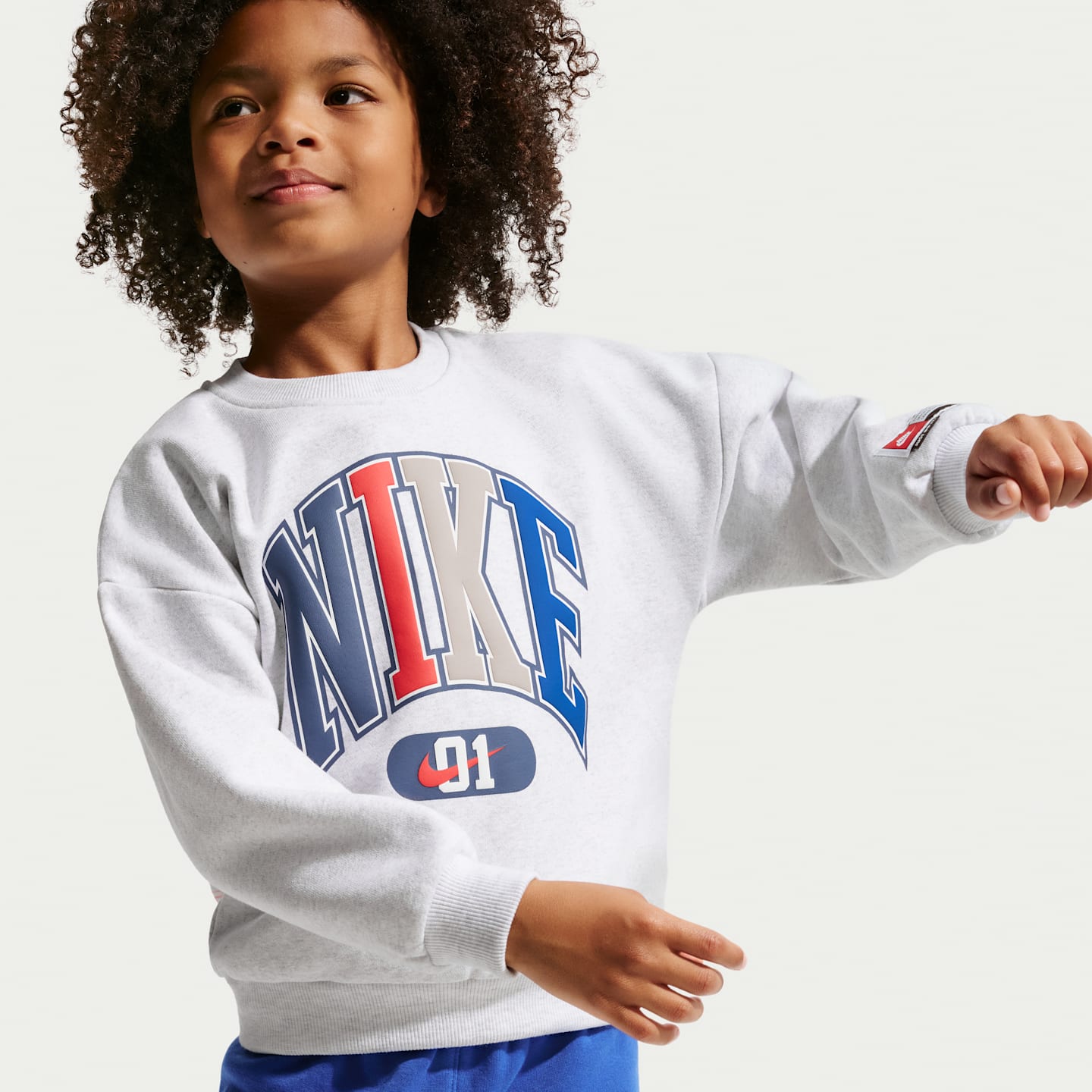 Детские свитеры Nike Sportswear Little Kids' Multisport Fleece Crew — фото 3