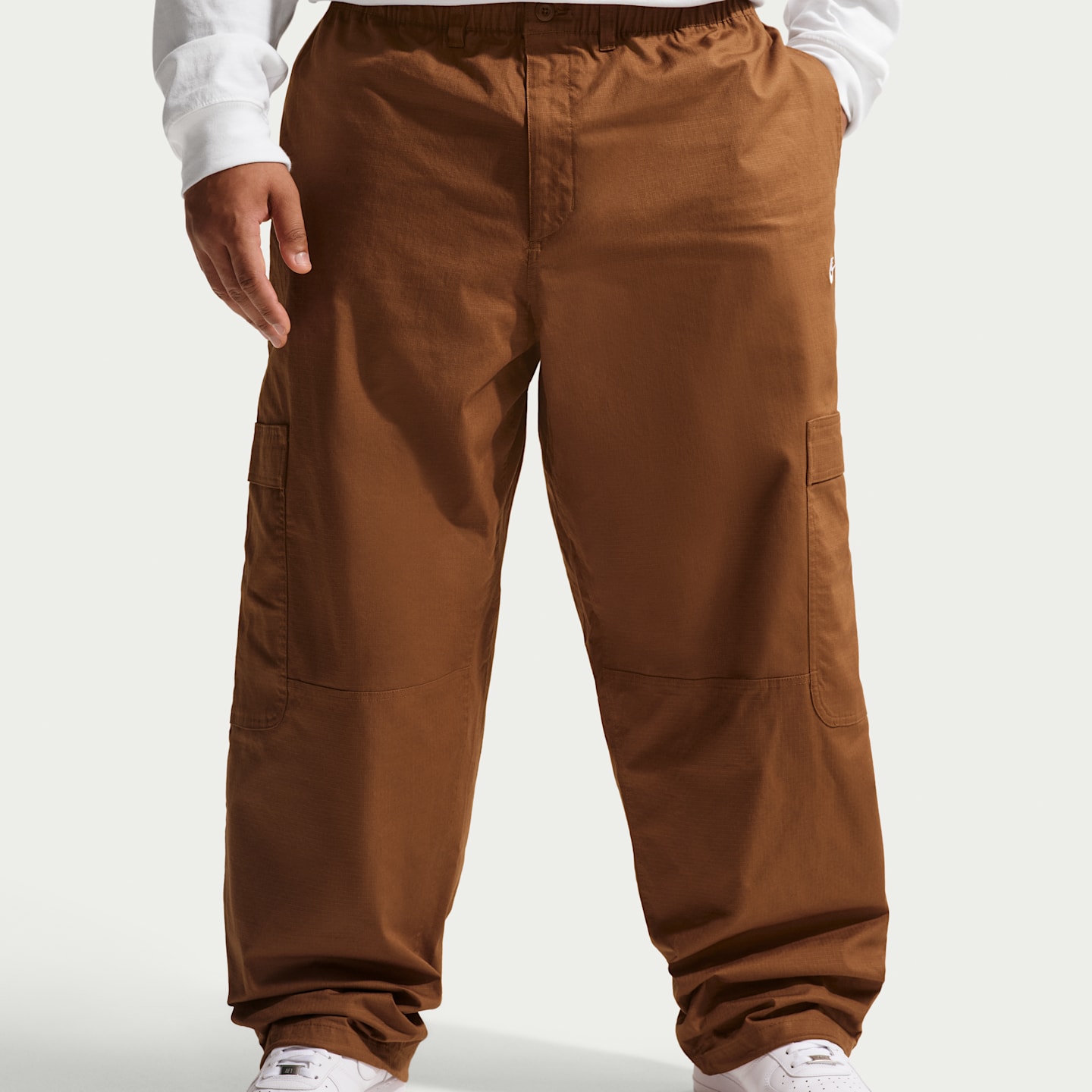 Мужские брюки Nike Sportswear Club Men's Woven Cargo Pants — фото 8