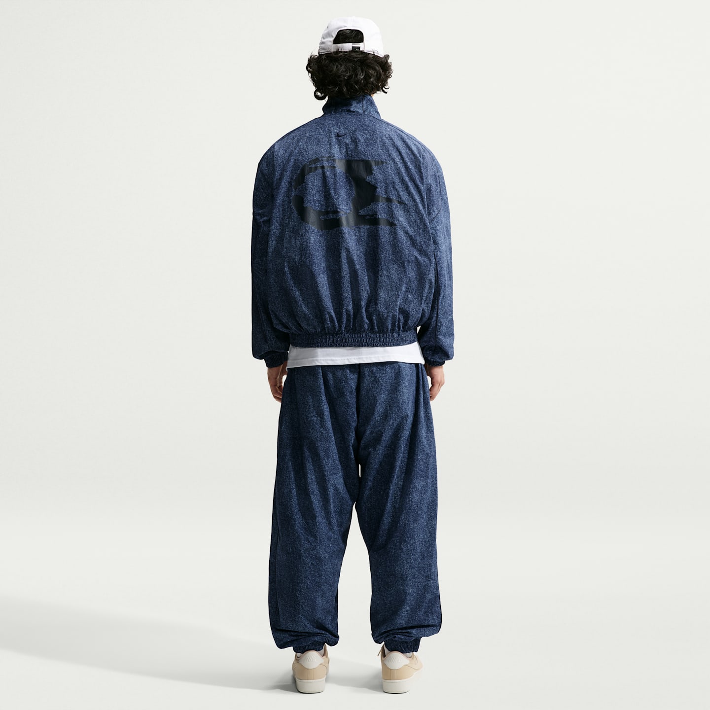 Мужские брюки Nike Club Rules Men's Track Pants — фото 5