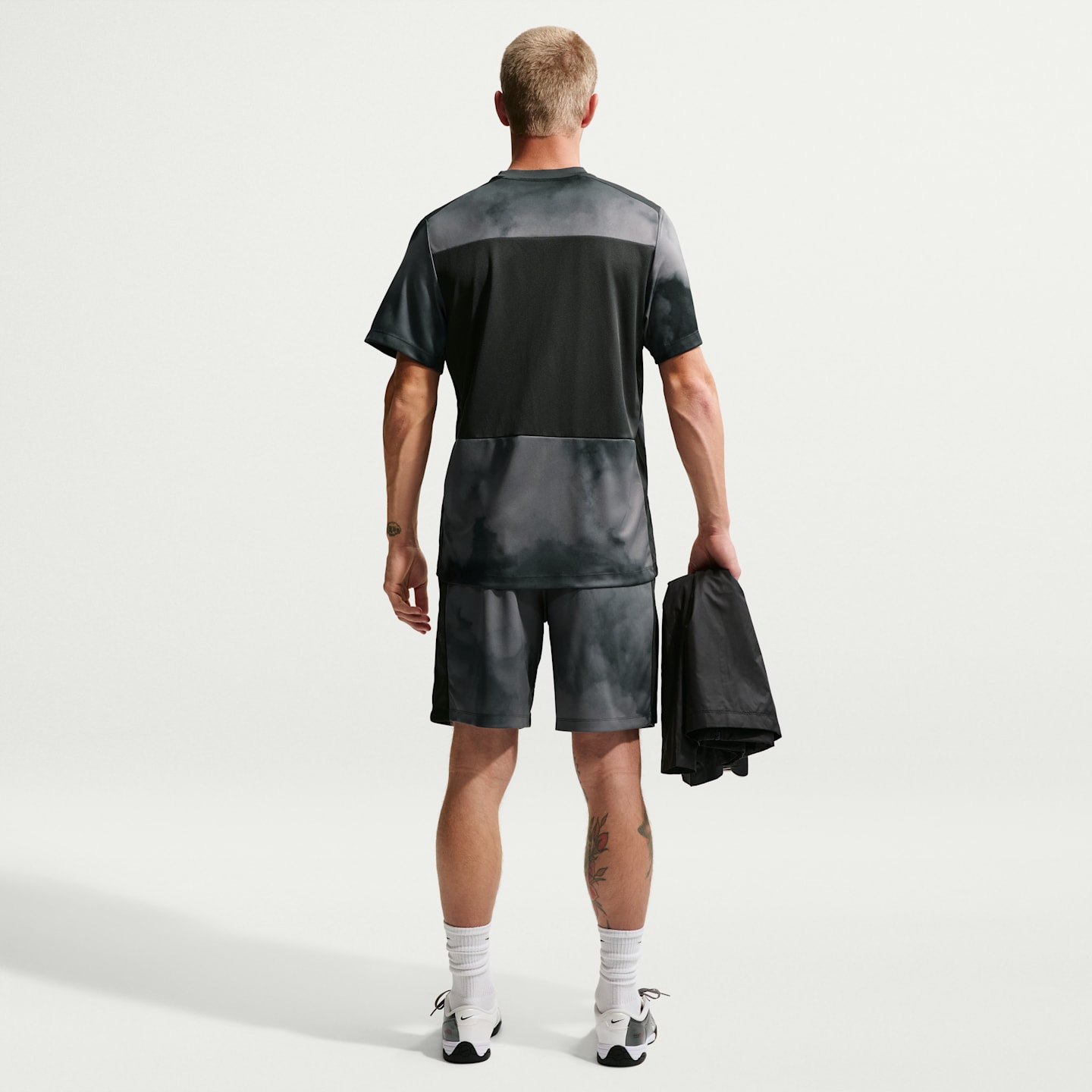 Мужские шорты Nike Academy+ Men's Dri-FIT Soccer Shorts — фото 5