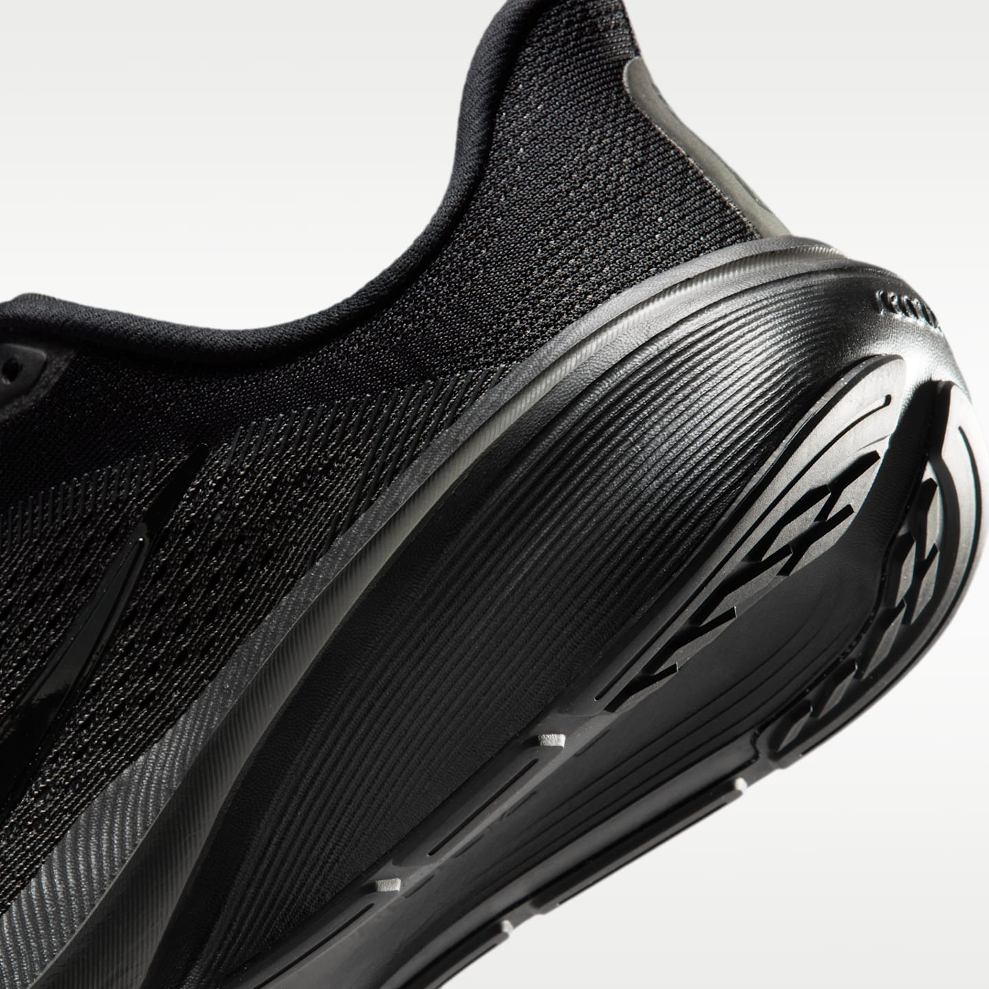 Детские кроссовки Nike Pegasus 42 Big Kids' Road Running Shoes — фото 8