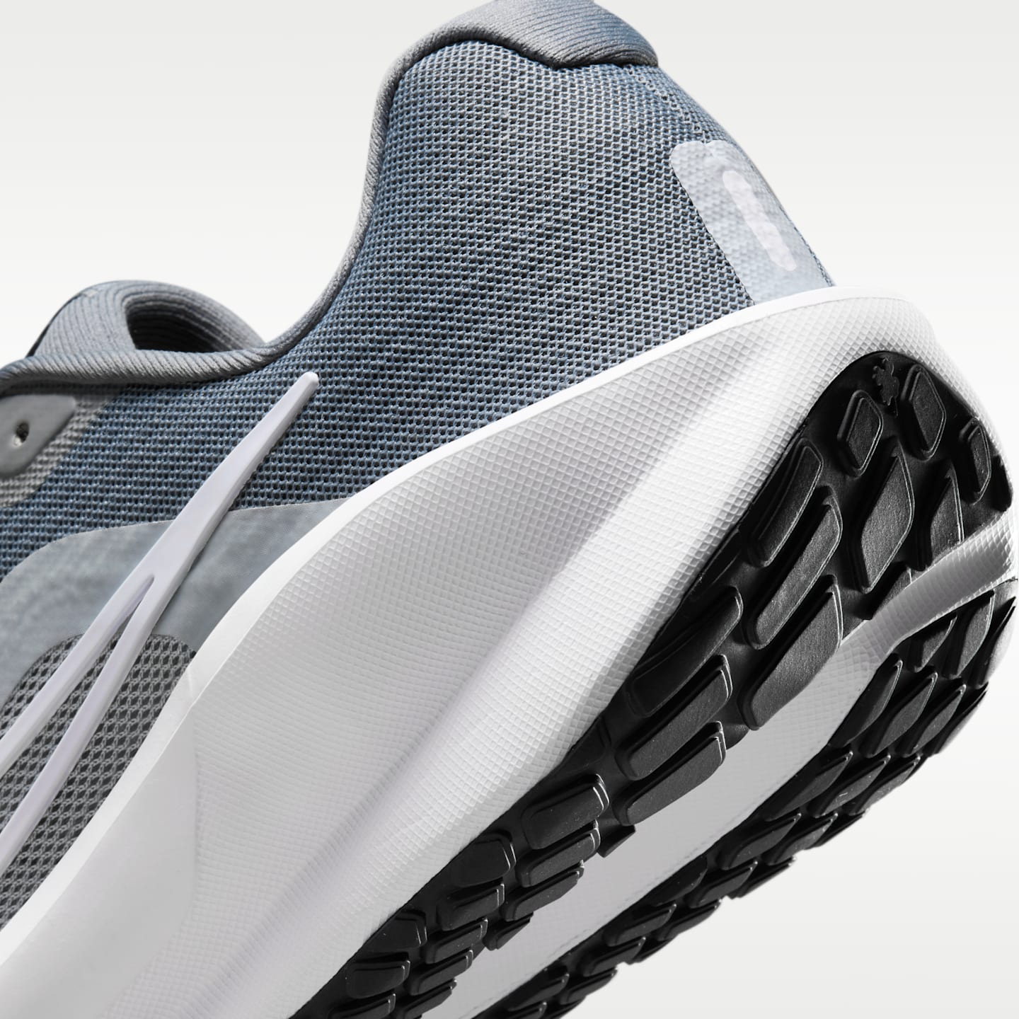 Nike Downshifter 13 Men's Road Running Shoes — фото 8