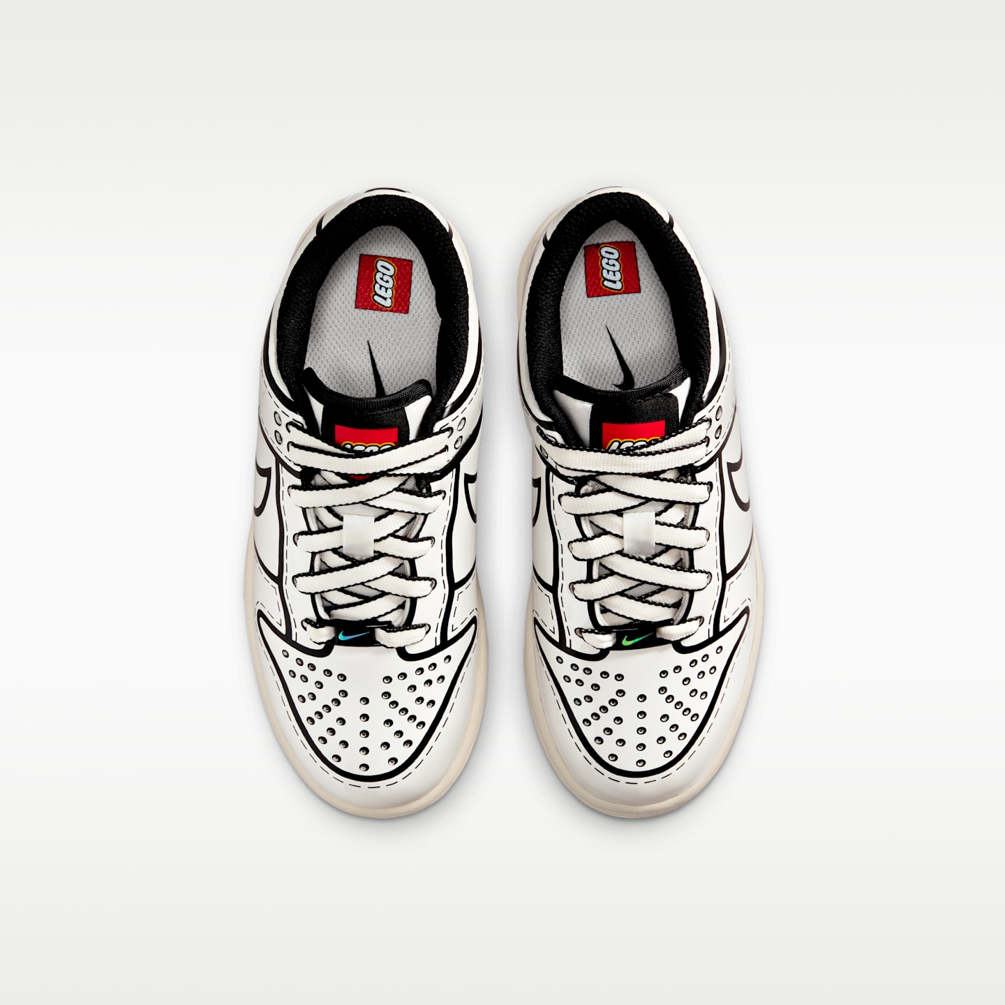 Детские кроссовки Nike Dunk Low x LEGO® Collection Little Kids' Shoes — фото 4