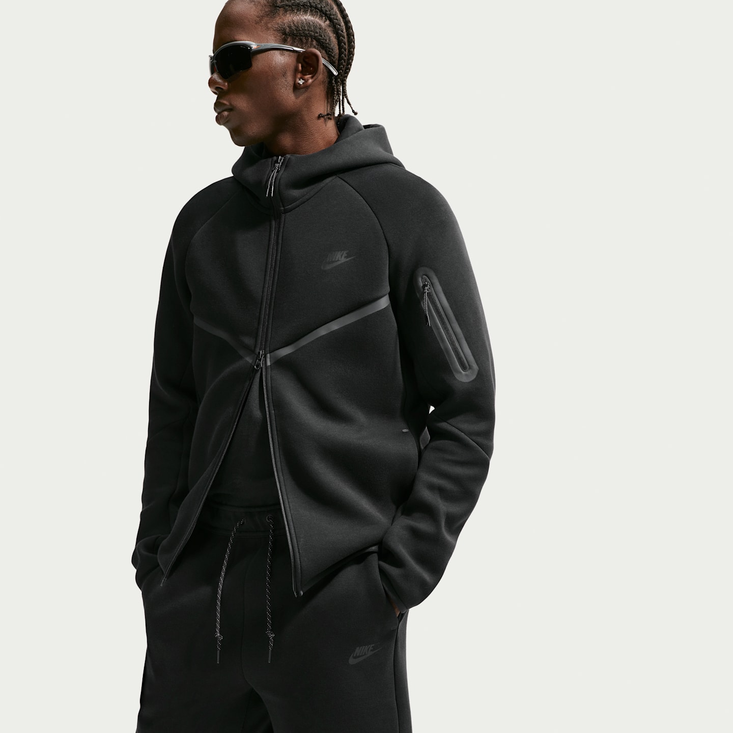 Мужские шорты Nike Tech Men's Fleece Shorts — фото 4