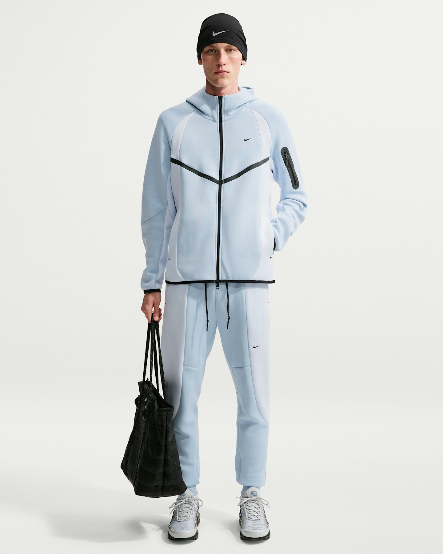 Мужские брюки Nike Tech Men's Fleece Color-Block Joggers — фото 11