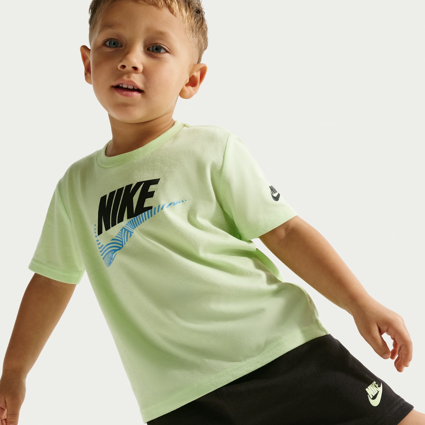 Детские шорты Nike Sportswear In The Zone Toddler 2-Piece Relaxed French Terry Shorts Set — фото 6
