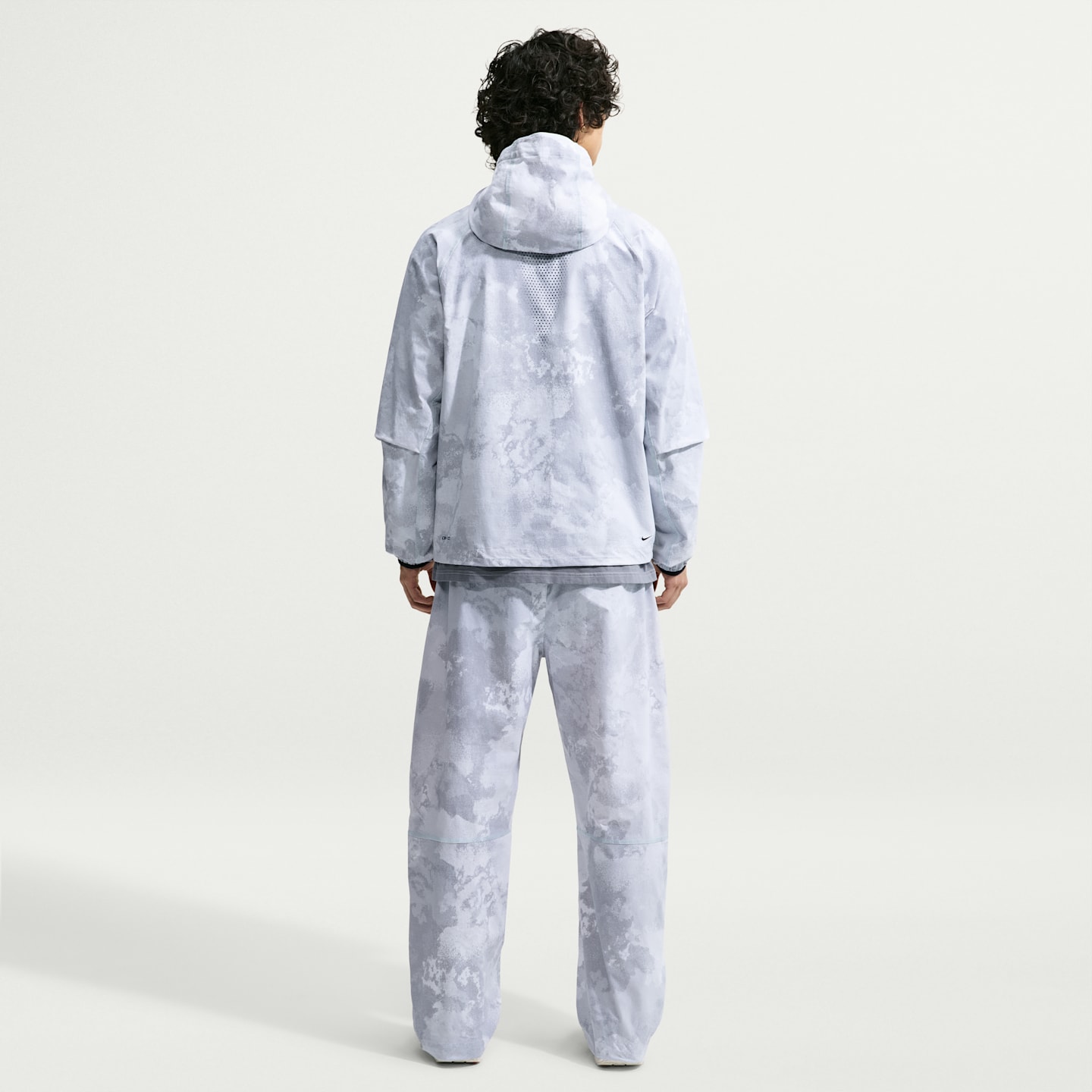 Мужские куртки Nike Tech Windrunner Men's Dri-FIT Woven Full-Zip Jacket — фото 5