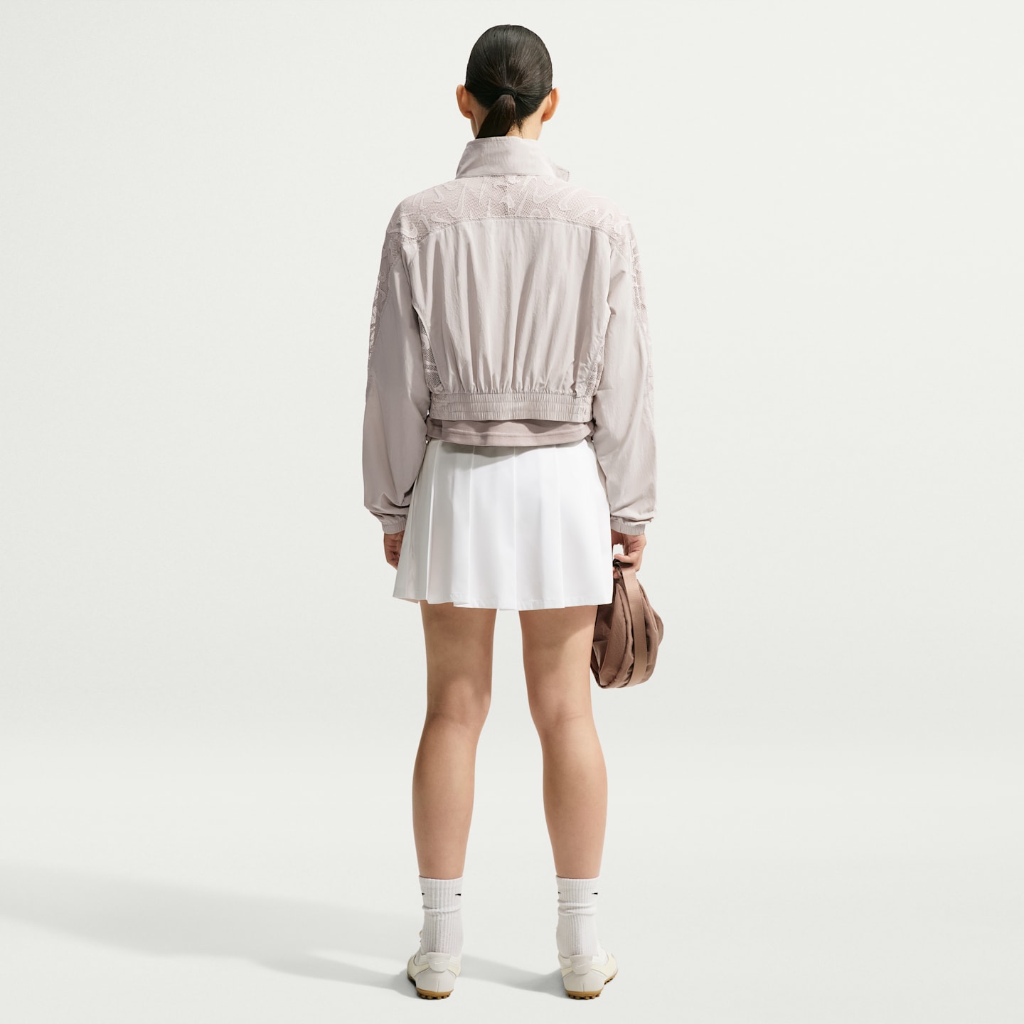 Женские куртки Nike Sportswear Women's Cropped Lace Track Jacket — фото 5