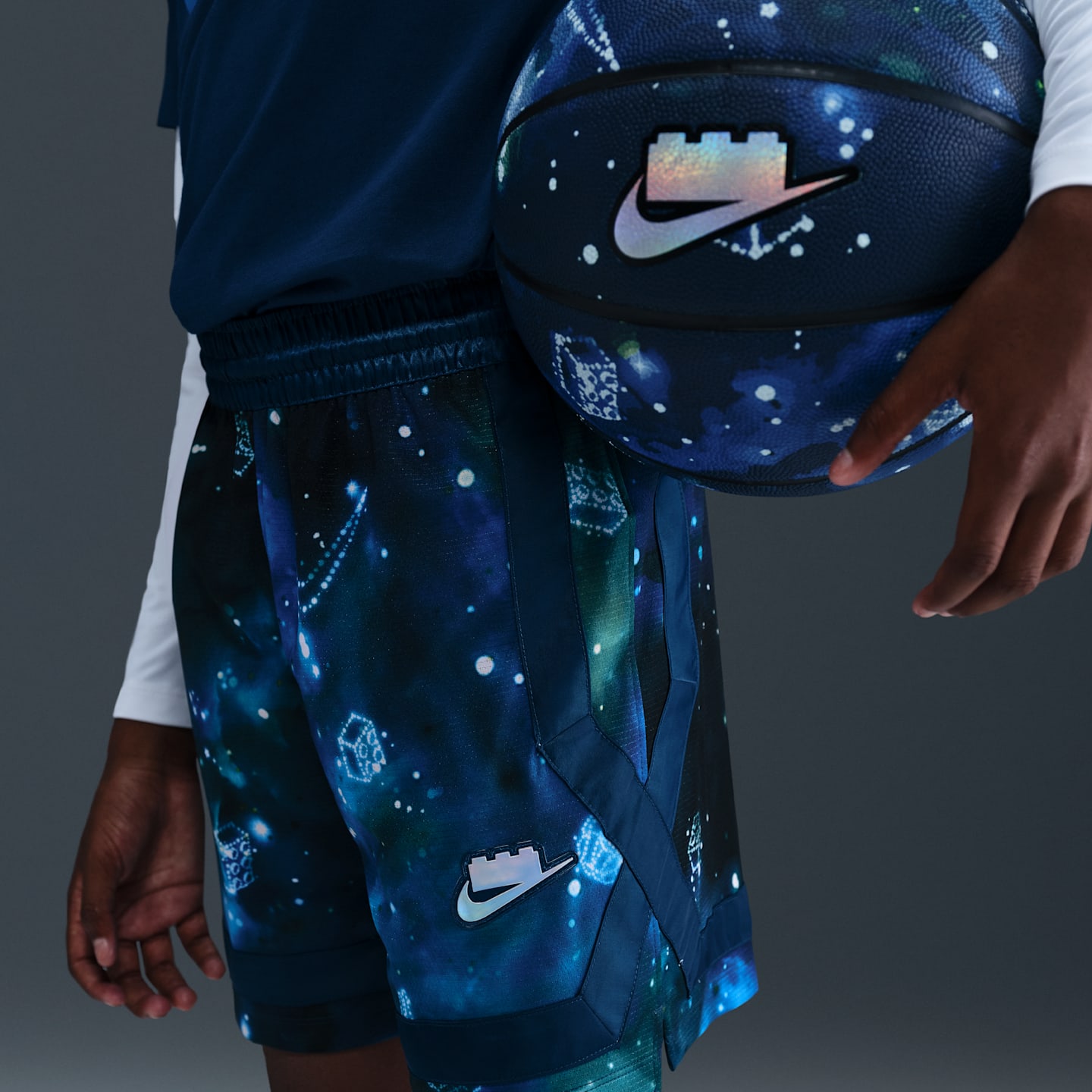 Детские шорты Nike x LEGO® Collection Big Kids' Dri-FIT Crossover Shorts — фото 2