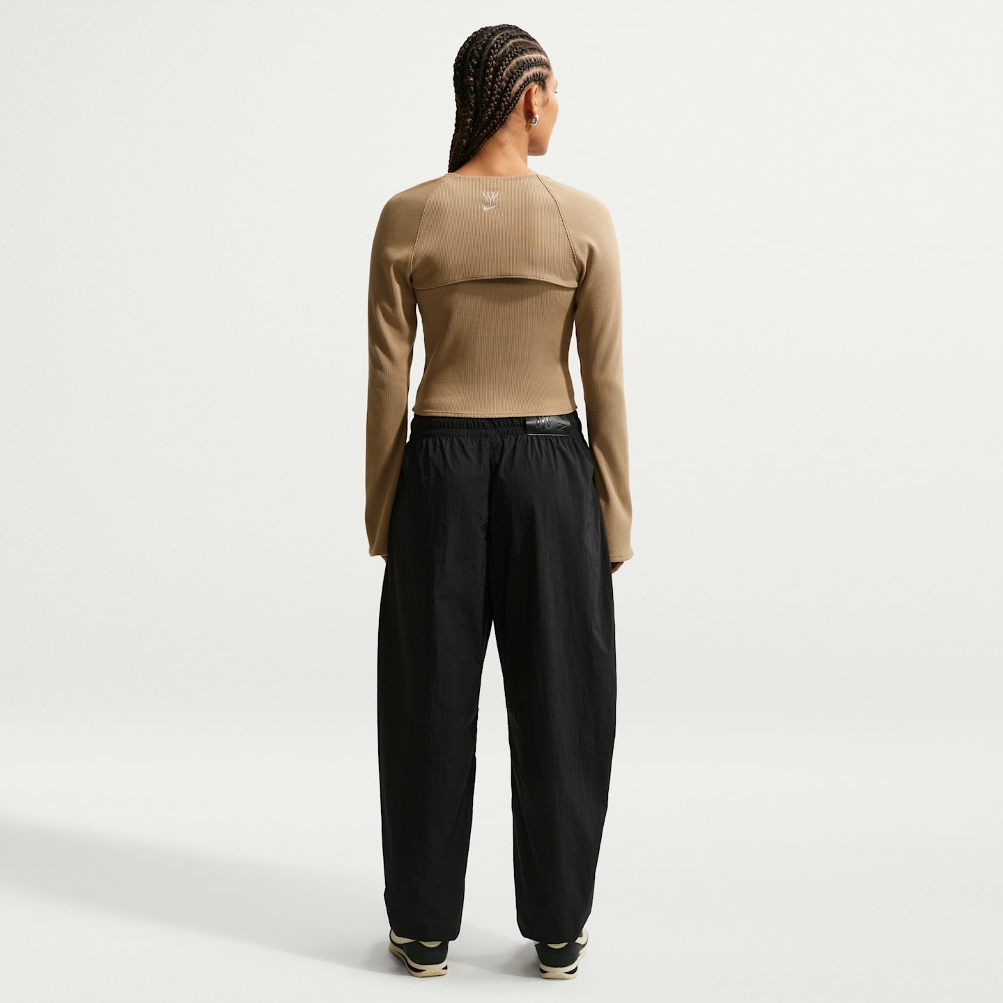 Женские брюки Nike Serena Williams Design Crew Women's Tight Knitwear Top — фото 5