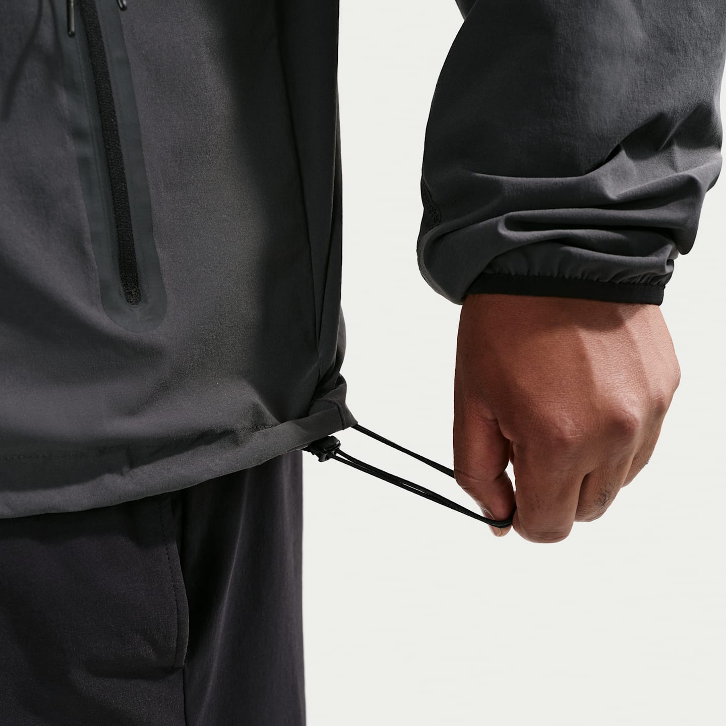 Мужские куртки Nike Tech Men's Dri-FIT Woven Full-Zip Windrunner Jacket — фото 12