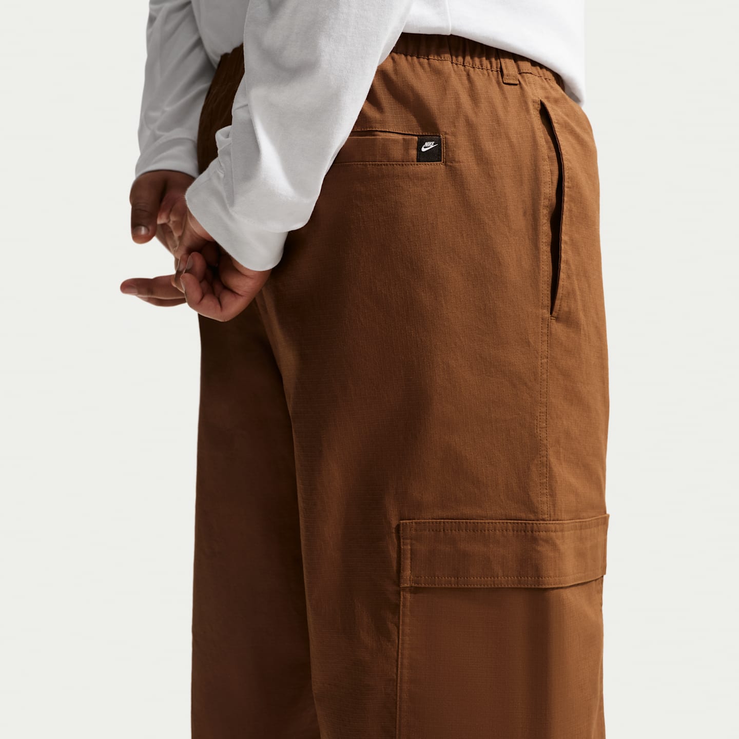 Мужские брюки Nike Sportswear Club Men's Woven Cargo Pants — фото 9