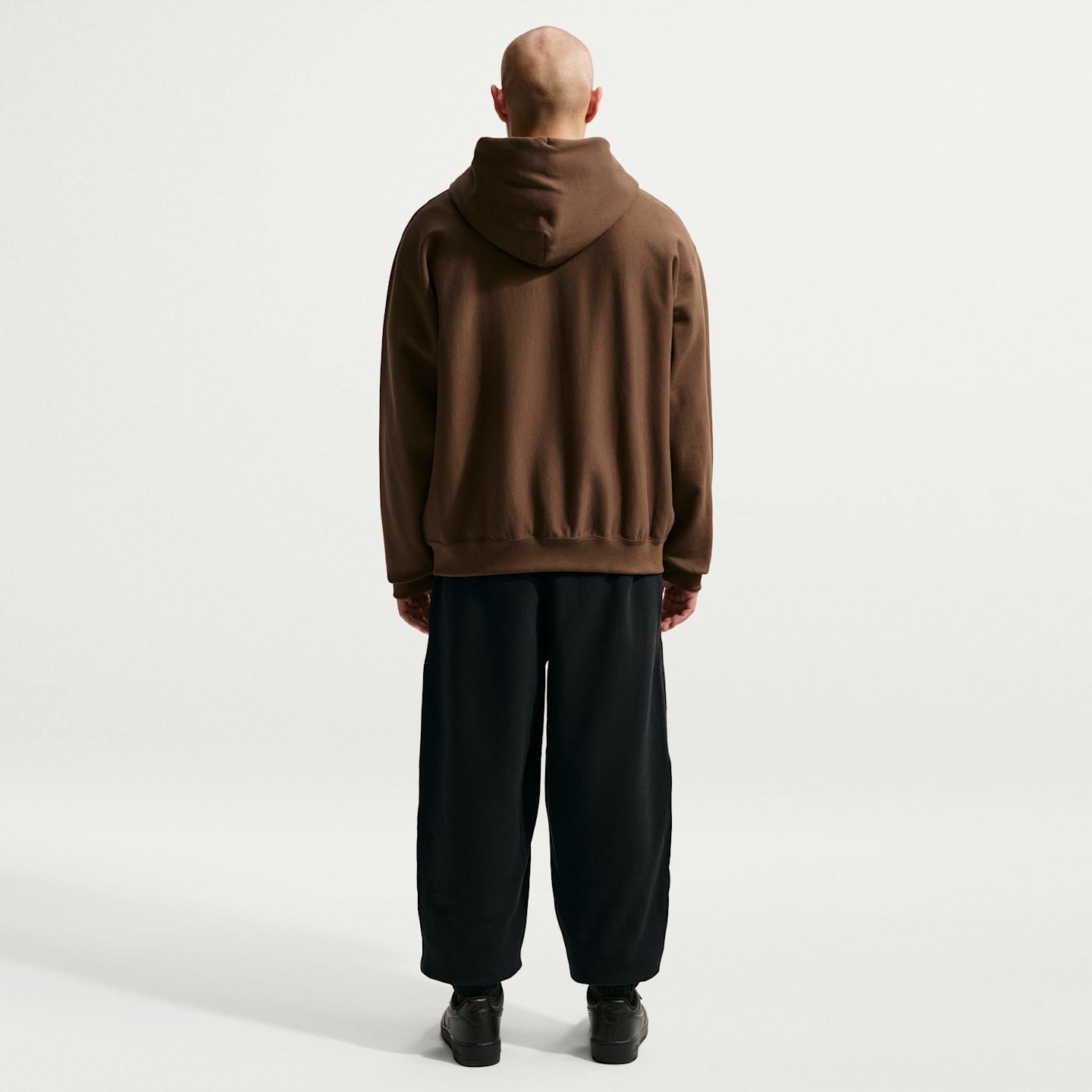 Мужские брюки Nike Solo Swoosh Men's Cuffed Fleece Pants — фото 5