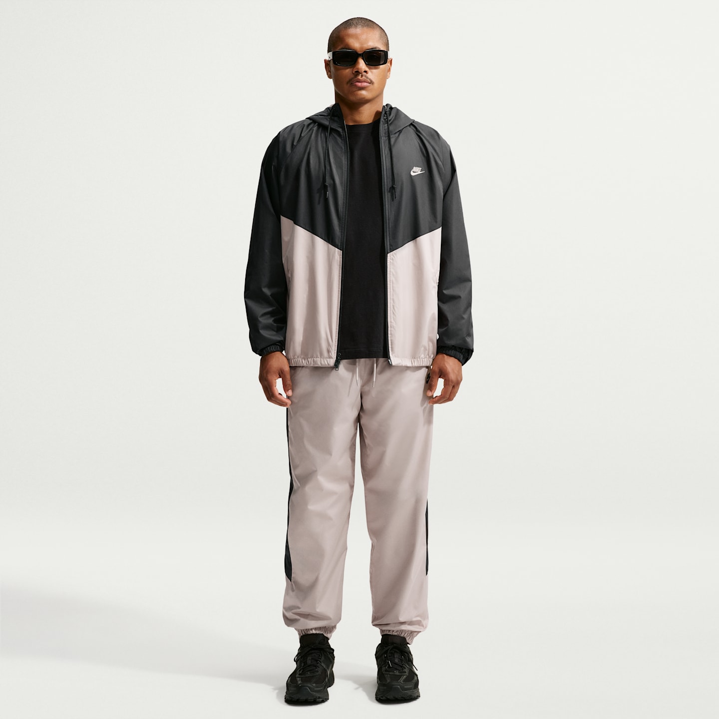 Мужские куртки Nike Windrunner Men's Lined Jacket — фото 4