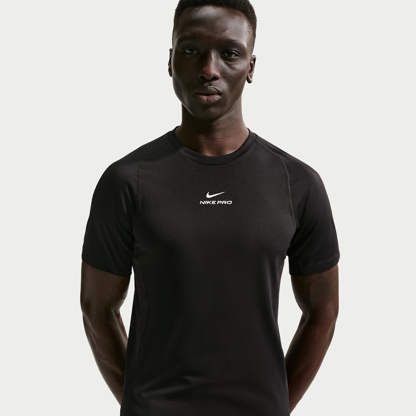 Мужские топы Nike Pro Training Men's Dri-FIT Short-Sleeve Top — фото 1