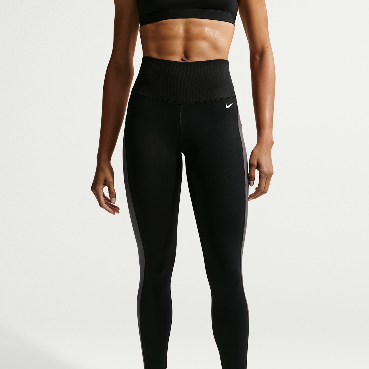 Женские леггинсы Nike One Women's High-Waisted 7/8 Leggings — фото 2