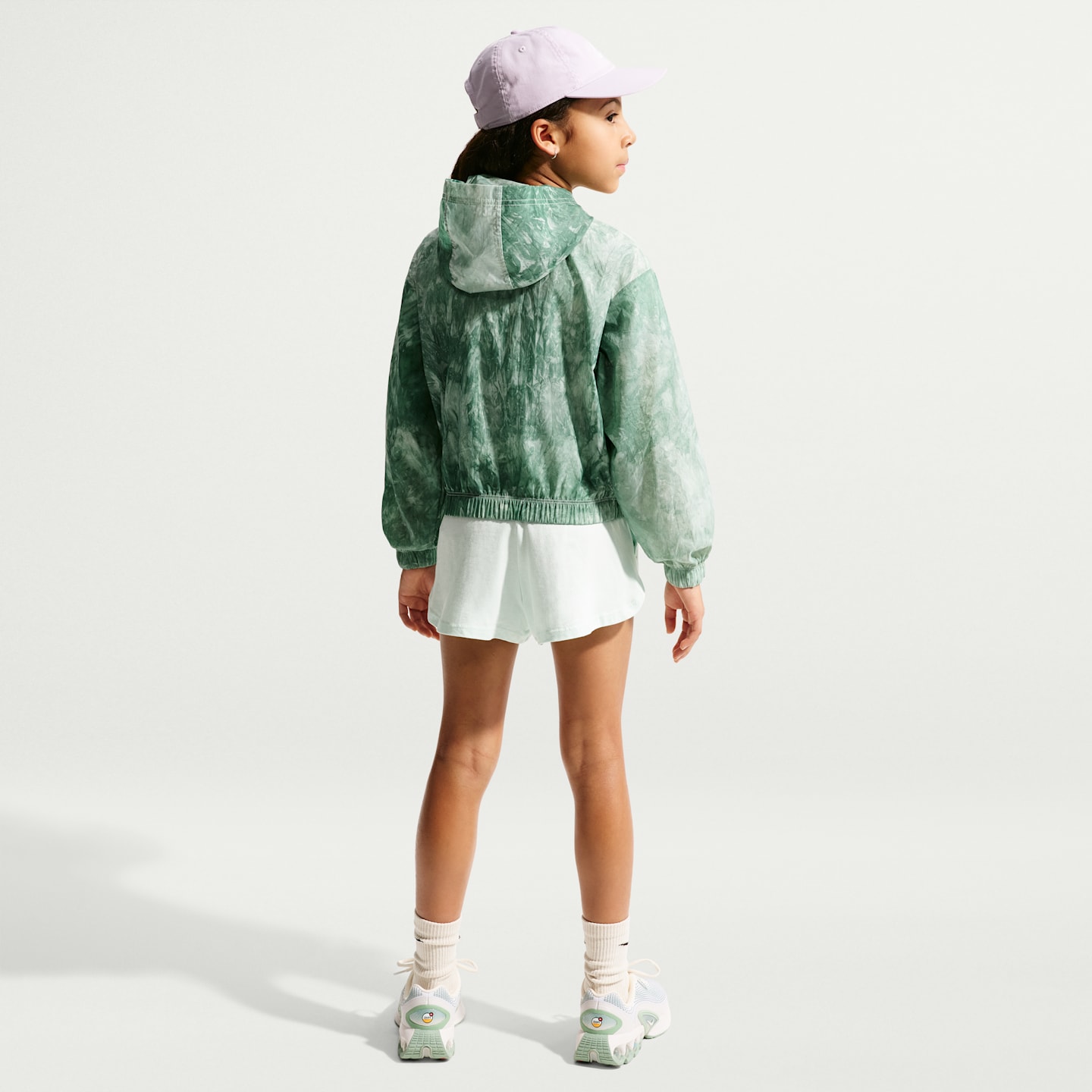 Детские куртки Nike Sportswear Club Girls' Woven Track Jacket — фото 5