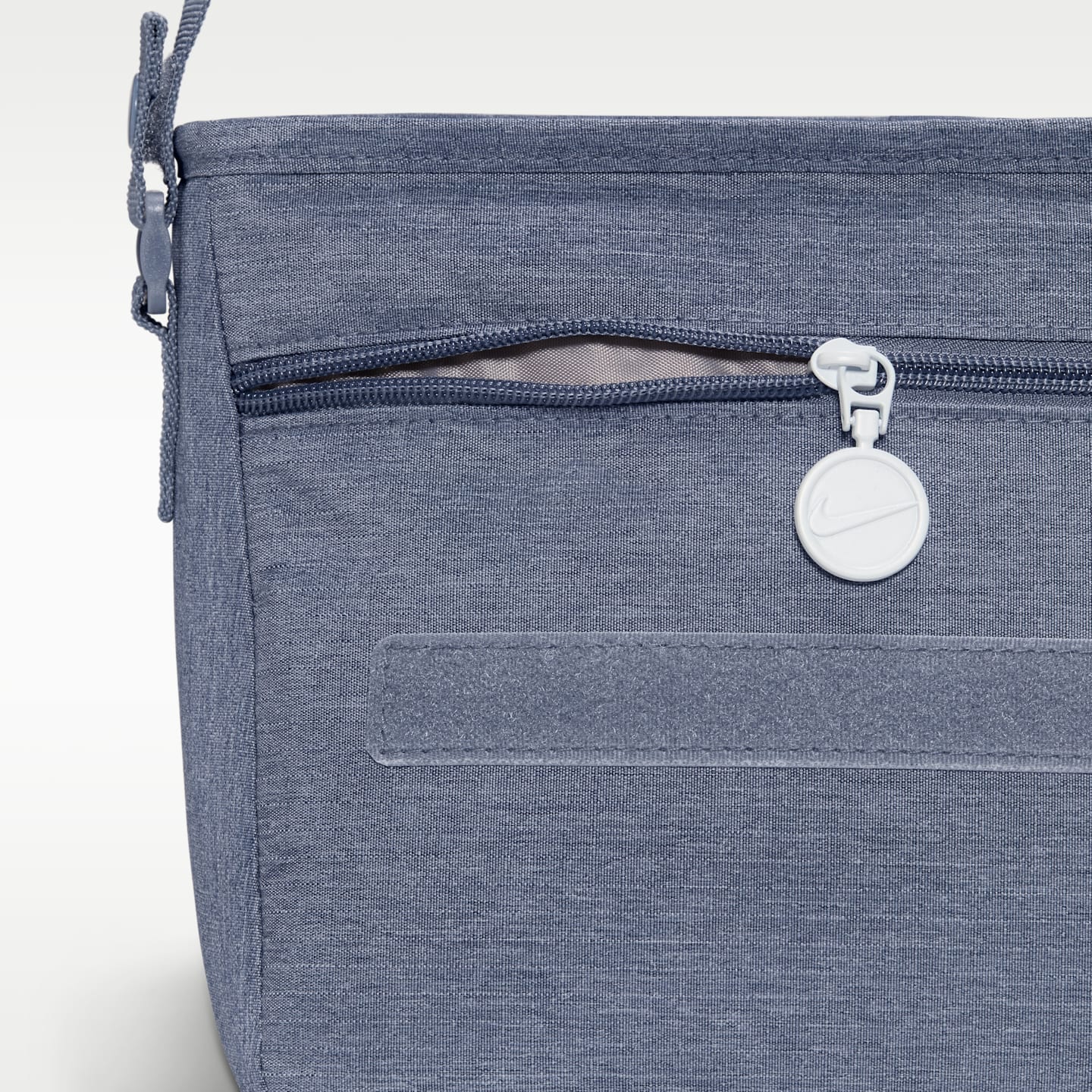 Детские сумки Nike Futura Messenger Lunch Tote (7.5L) — фото 7