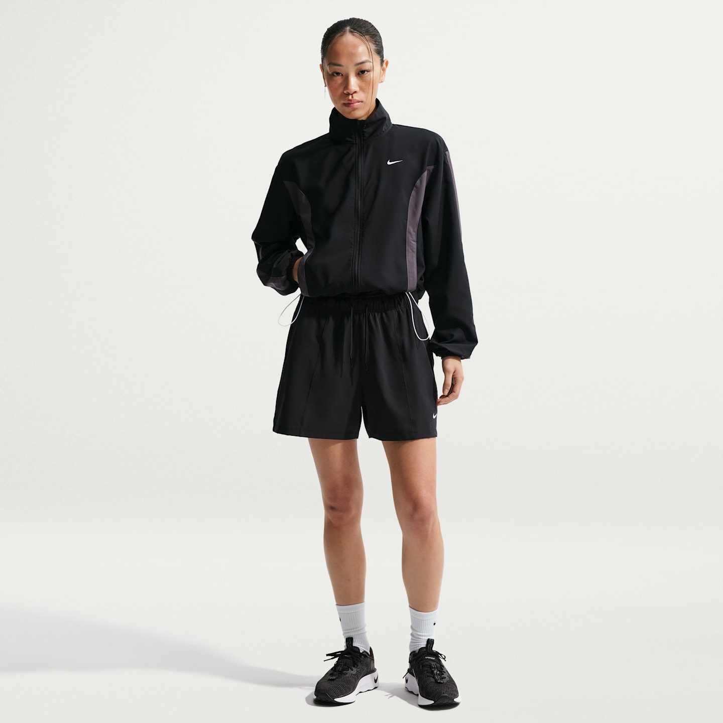 Nike One Women's Woven Jacket — фото 4
