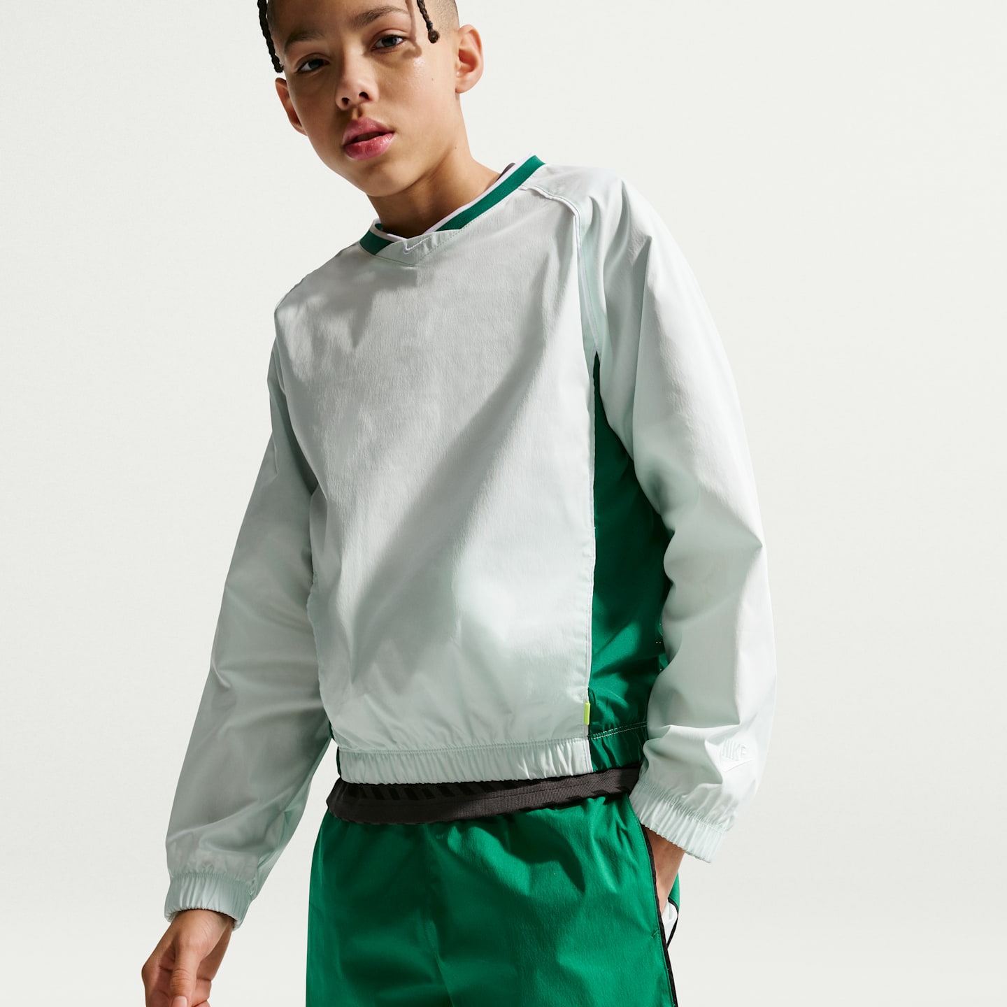 Детские шорты Nike Sportswear Big Kids' Woven Shorts — фото 4
