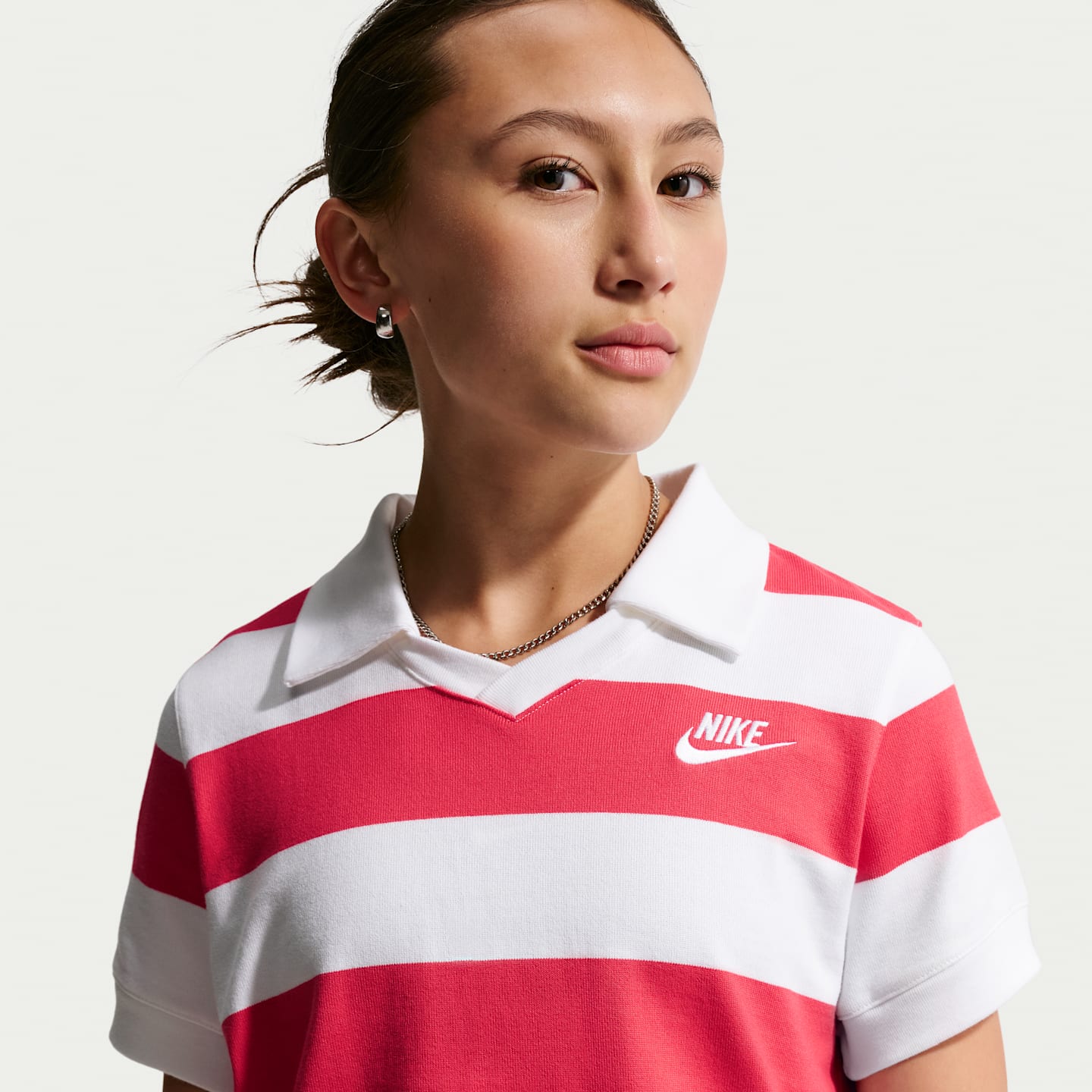Детские топы Nike Sportswear Big Kids' (Girls') Short-Sleeve Polo Top — фото 3