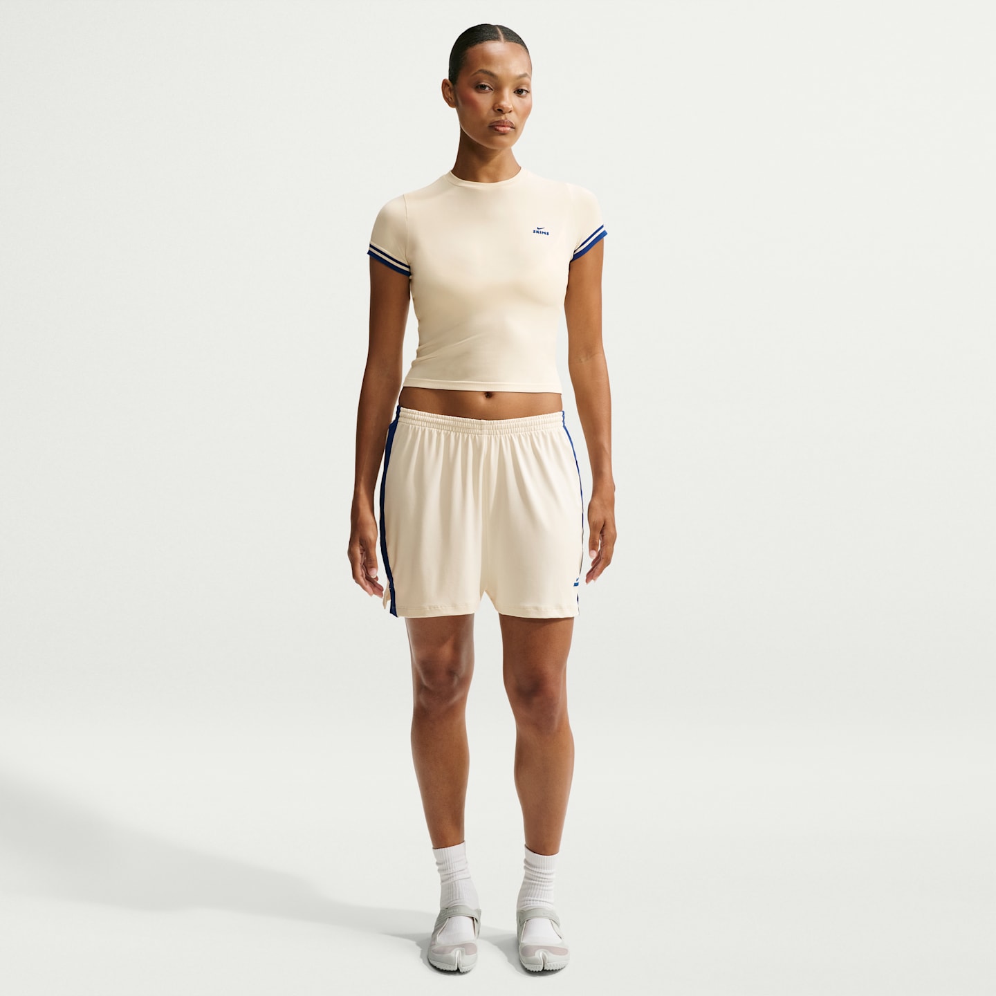 Женские шорты Nike NikeSKIMS Stretch Knit Women's Shorts — фото 1