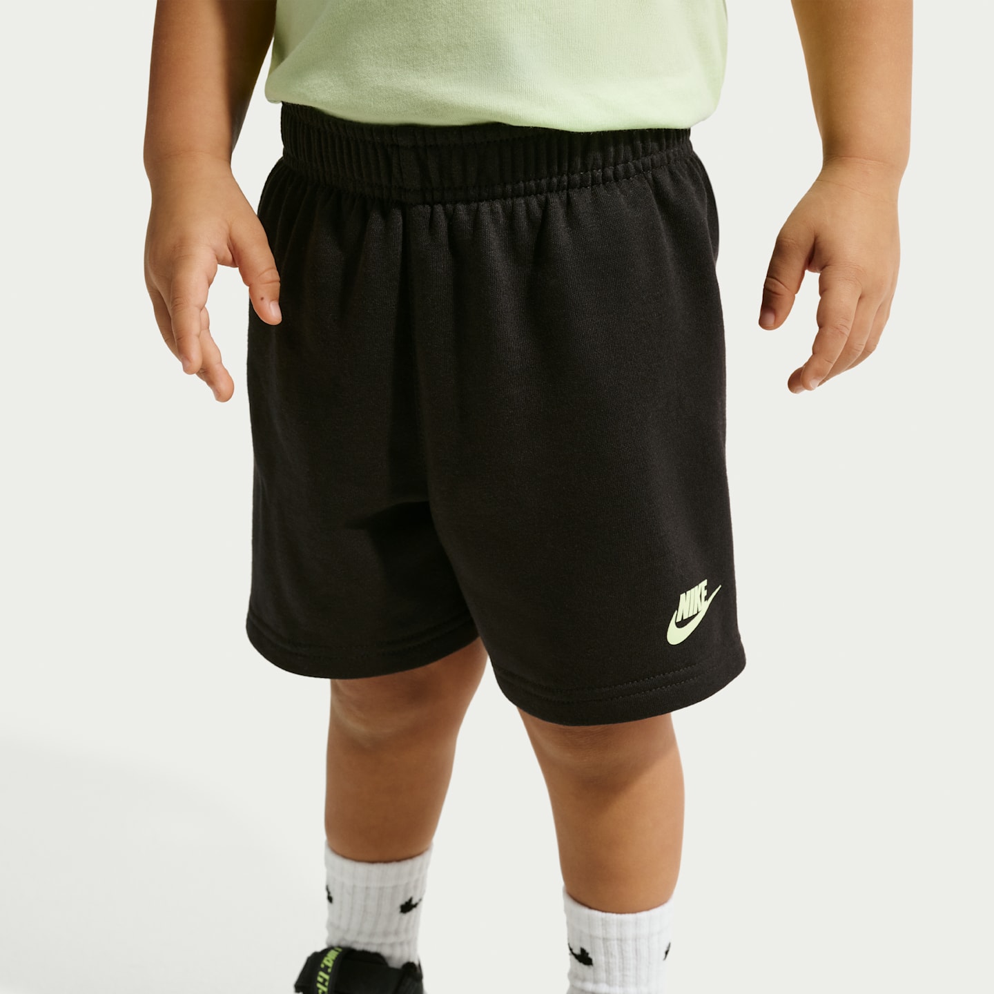 Детские шорты Nike Sportswear In The Zone Toddler 2-Piece Relaxed French Terry Shorts Set — фото 4
