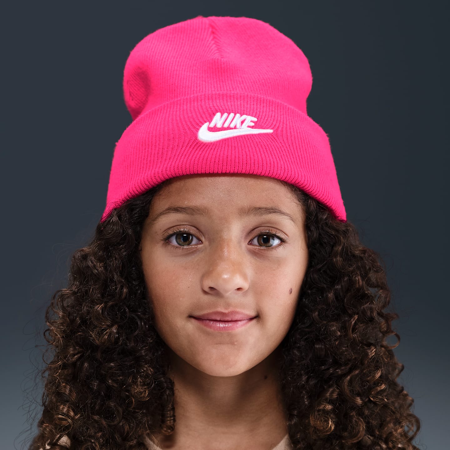 Детские шапки Nike Peak Big Kids' Beanie — фото 3