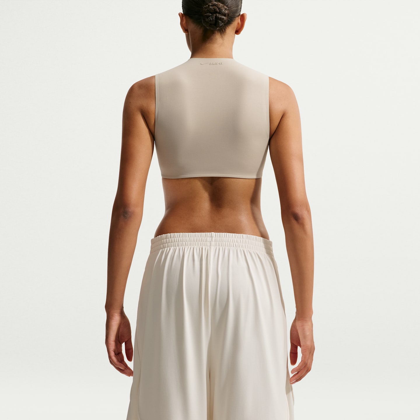 Женские шорты Nike NikeSKIMS Airy Women's Relaxed Shorts — фото 3