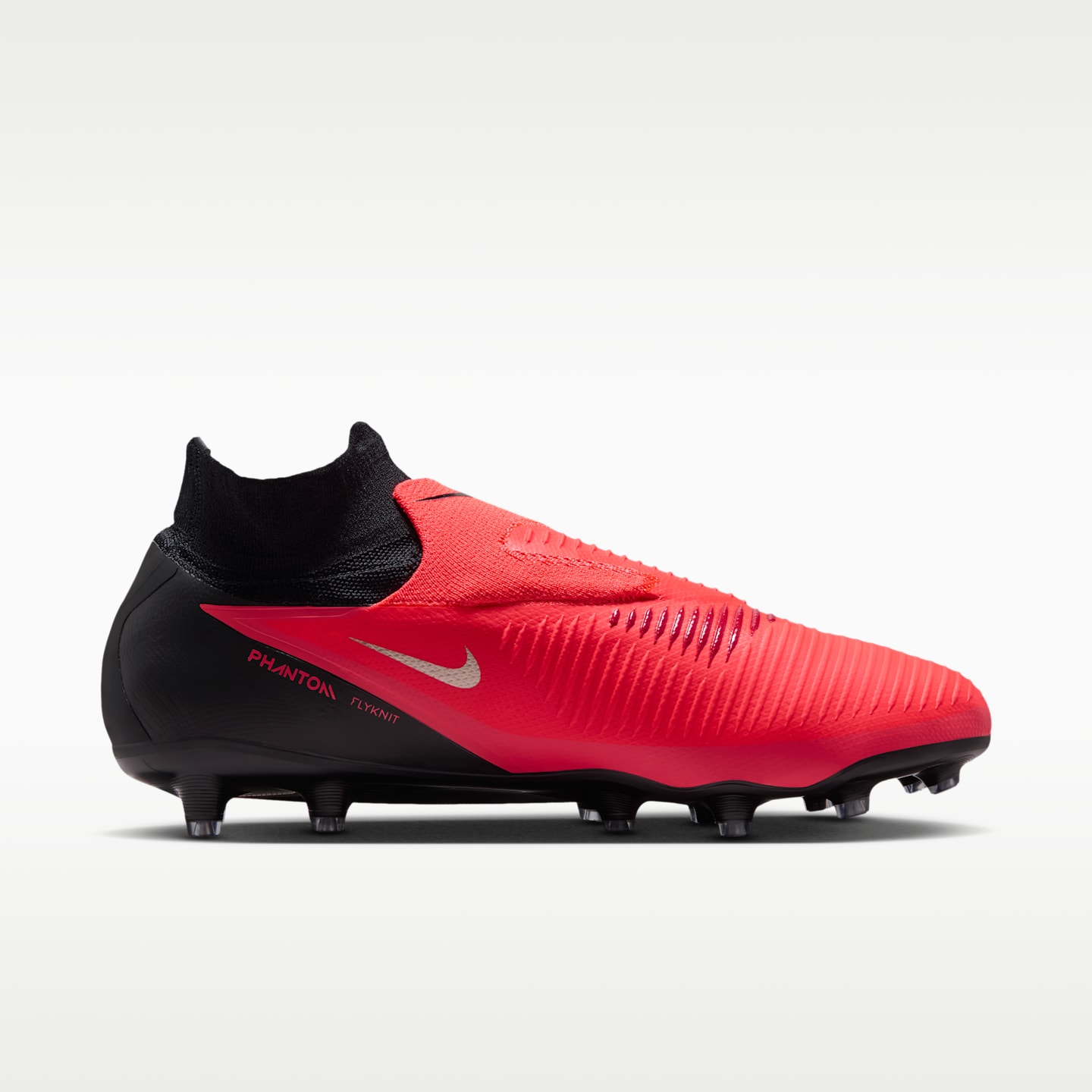 Мужские бутсы Nike Phantom 6 High Pro Artificial-Grass Soccer Cleats — фото 3
