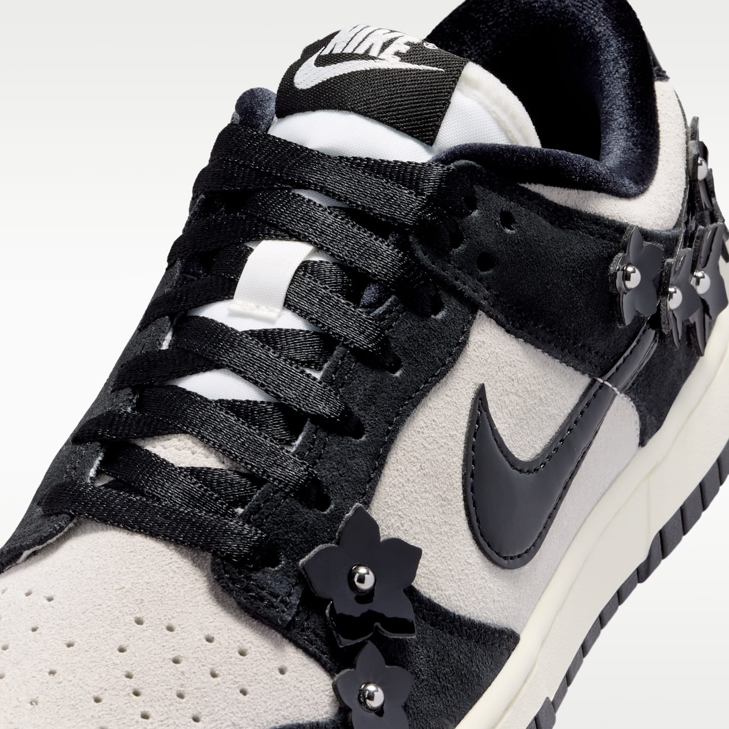Женские кроссовки Nike Dunk Low SE "Florette" Women's Shoes — фото 7
