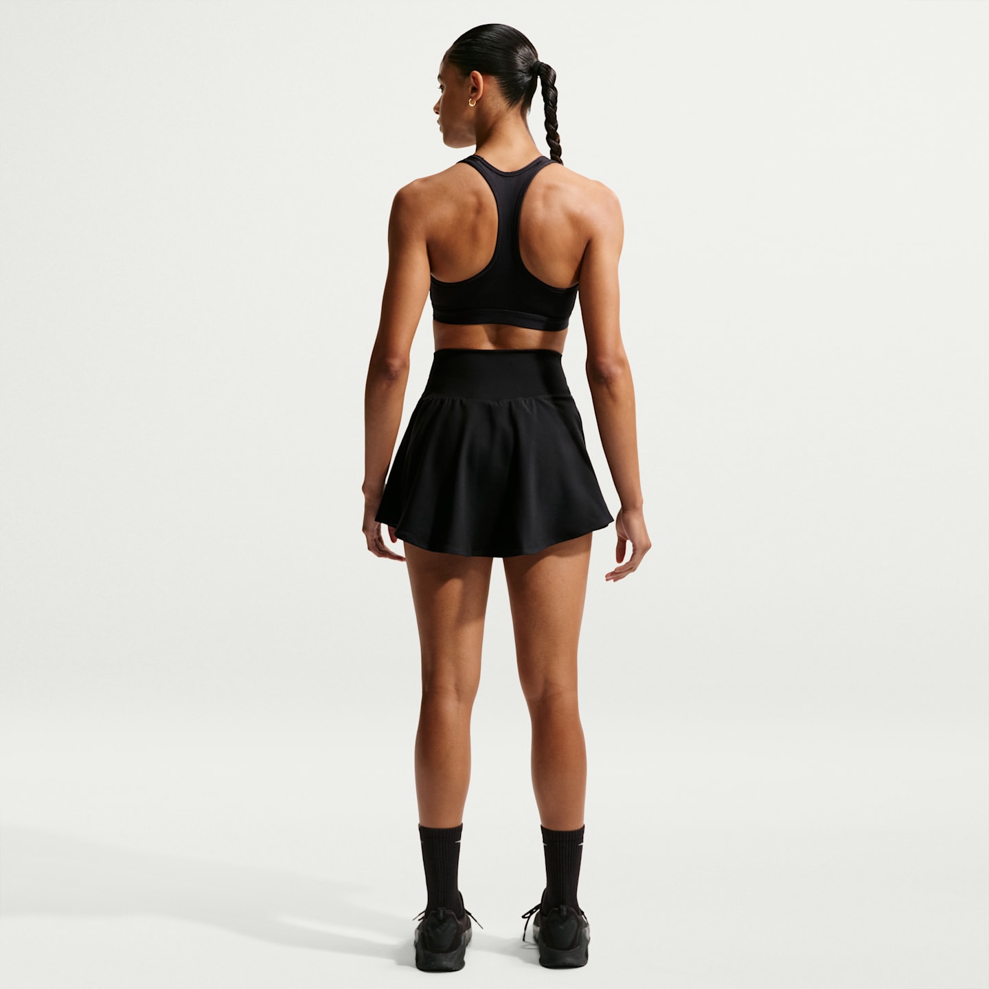 Женские юбки Nike One Women's Dri-FIT Skirt — фото 5