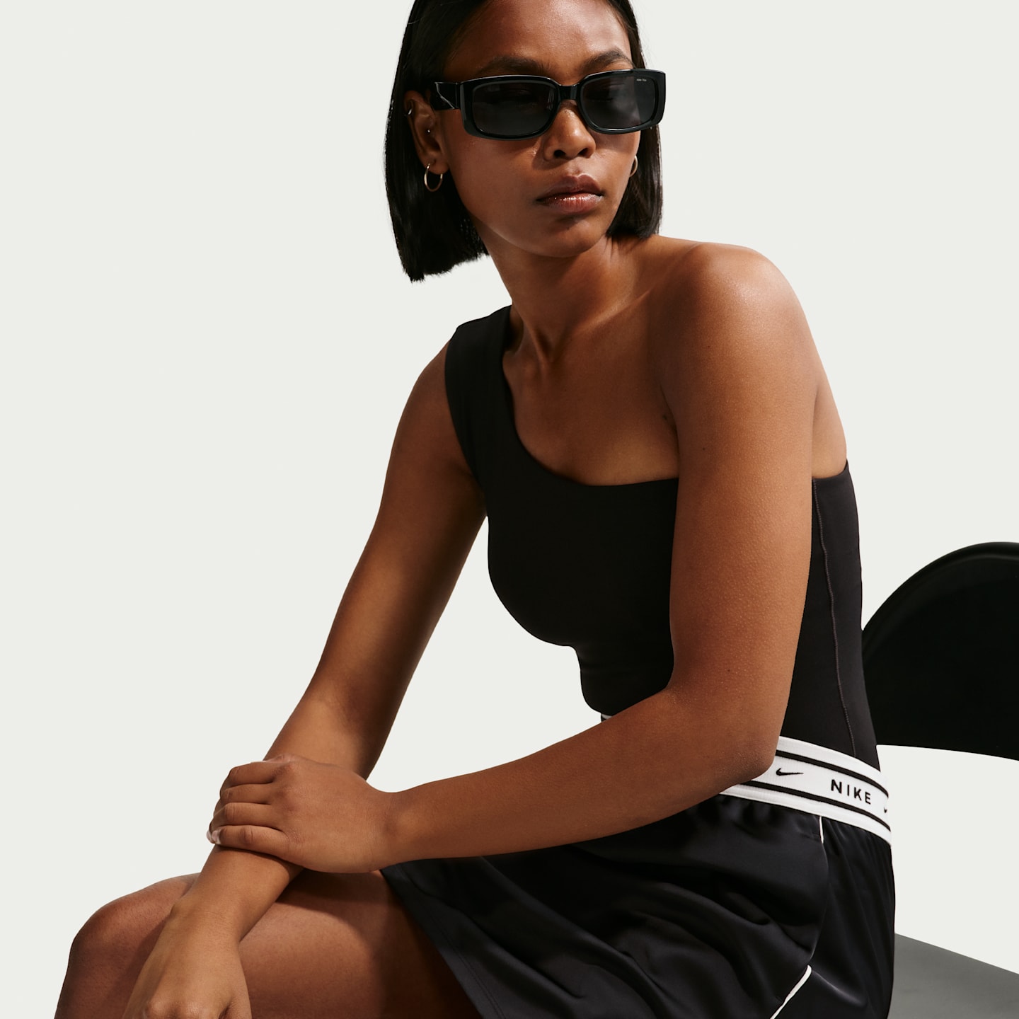 Женские юбки Nike Sportswear Women's Satin Skirt — фото 4