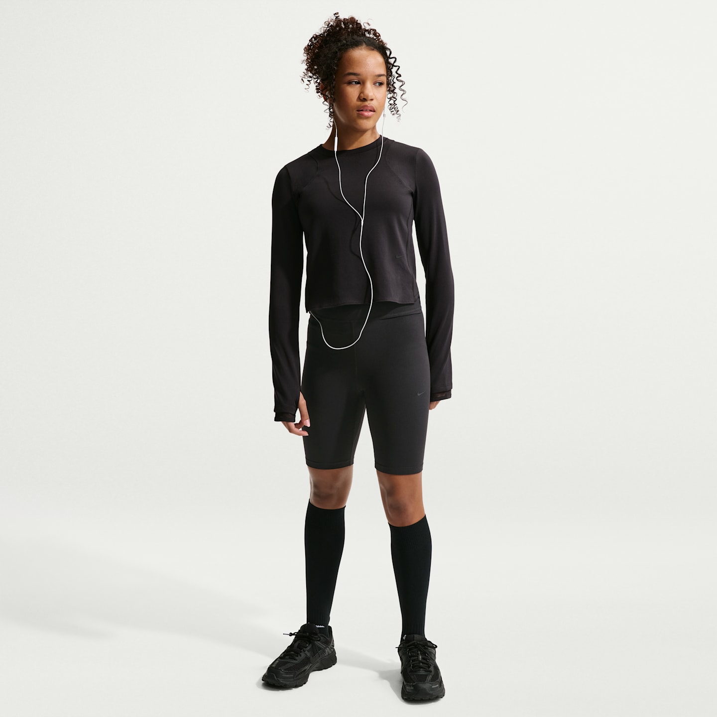 Детские шорты Nike MAVN Girls' Dri-FIT High-Rise 7" Shorts — фото 1