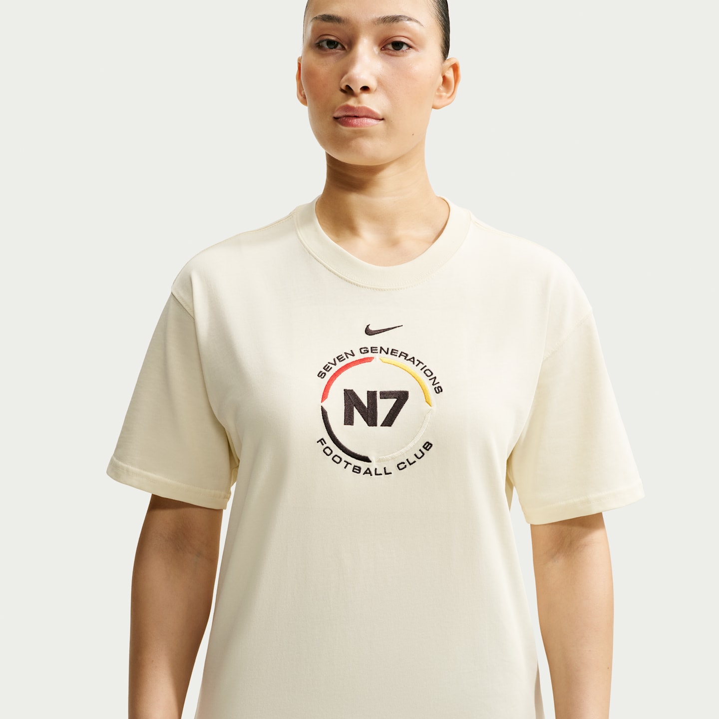 Мужские футболки Nike Sportswear Short-Sleeve T-Shirt — фото 2