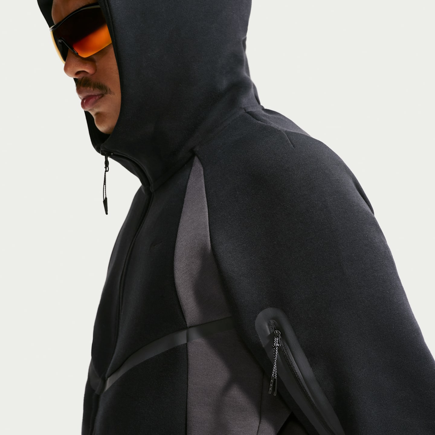 Мужские куртки Nike Tech Men's Color-Block Full-Zip Fleece Windrunner Jacket — фото 3