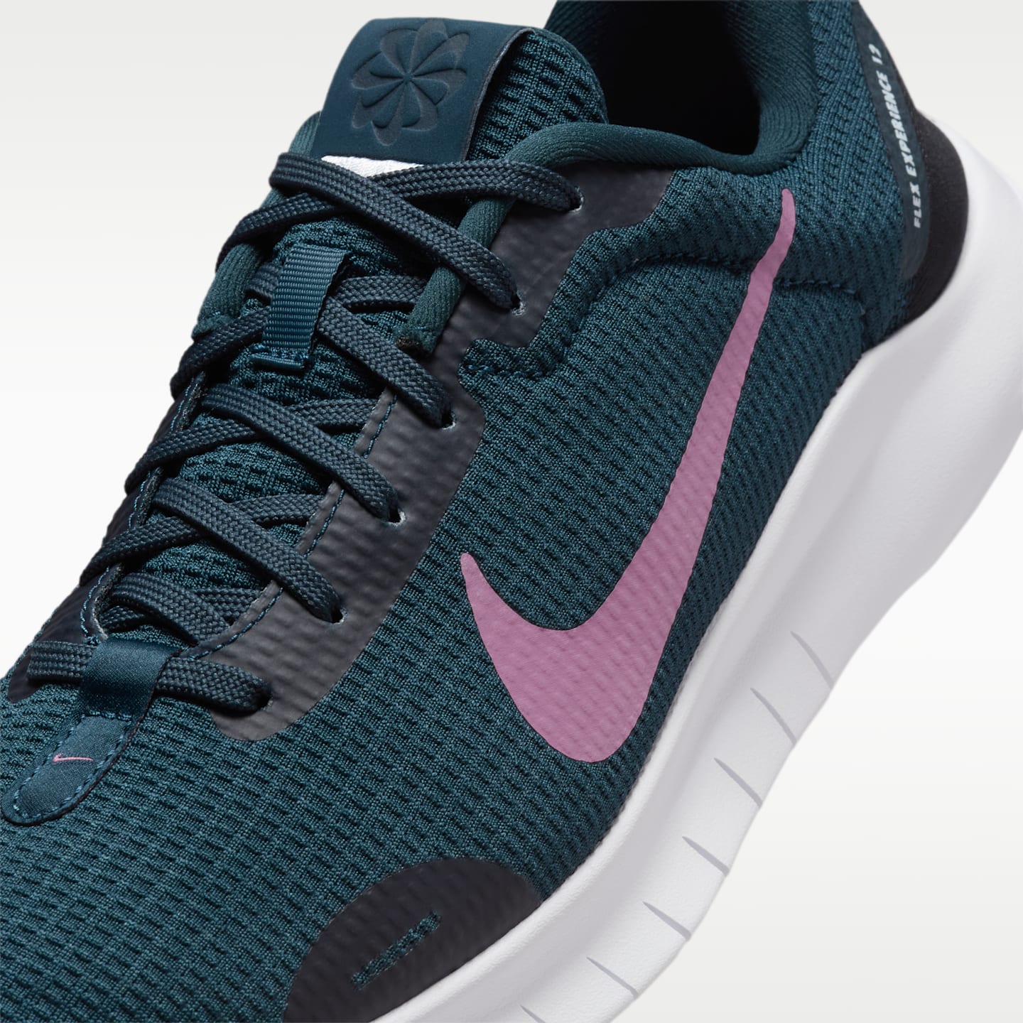 Женские кроссовки Nike Flex Experience Run 12 Women's Road Running Shoes — фото 7