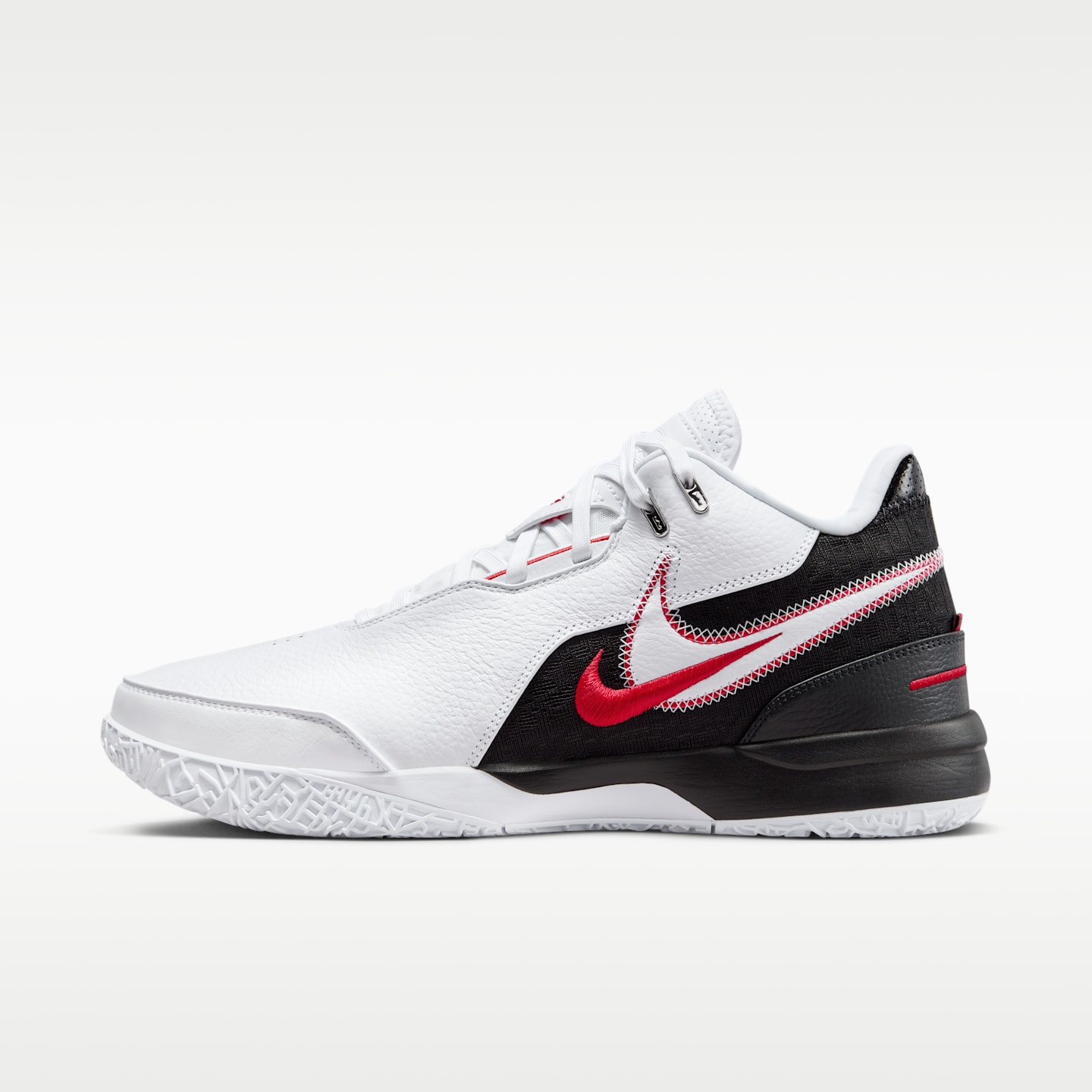Женские кроссовки Nike LeBron NXXT Gen AMPD Basketball Shoes — фото 1