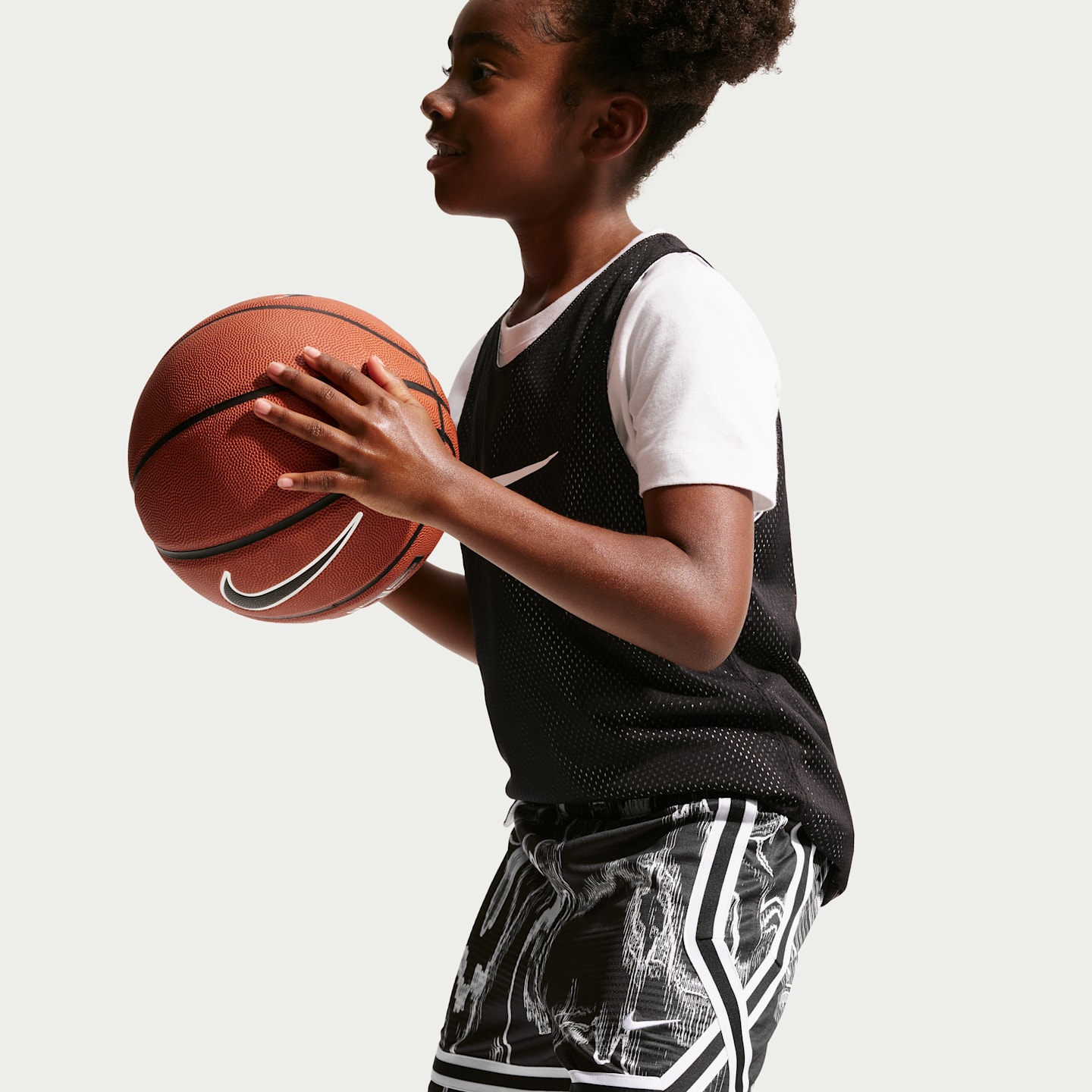 Детские шорты Nike Crossover Big Kids' Dri-FIT Basketball Shorts — фото 5