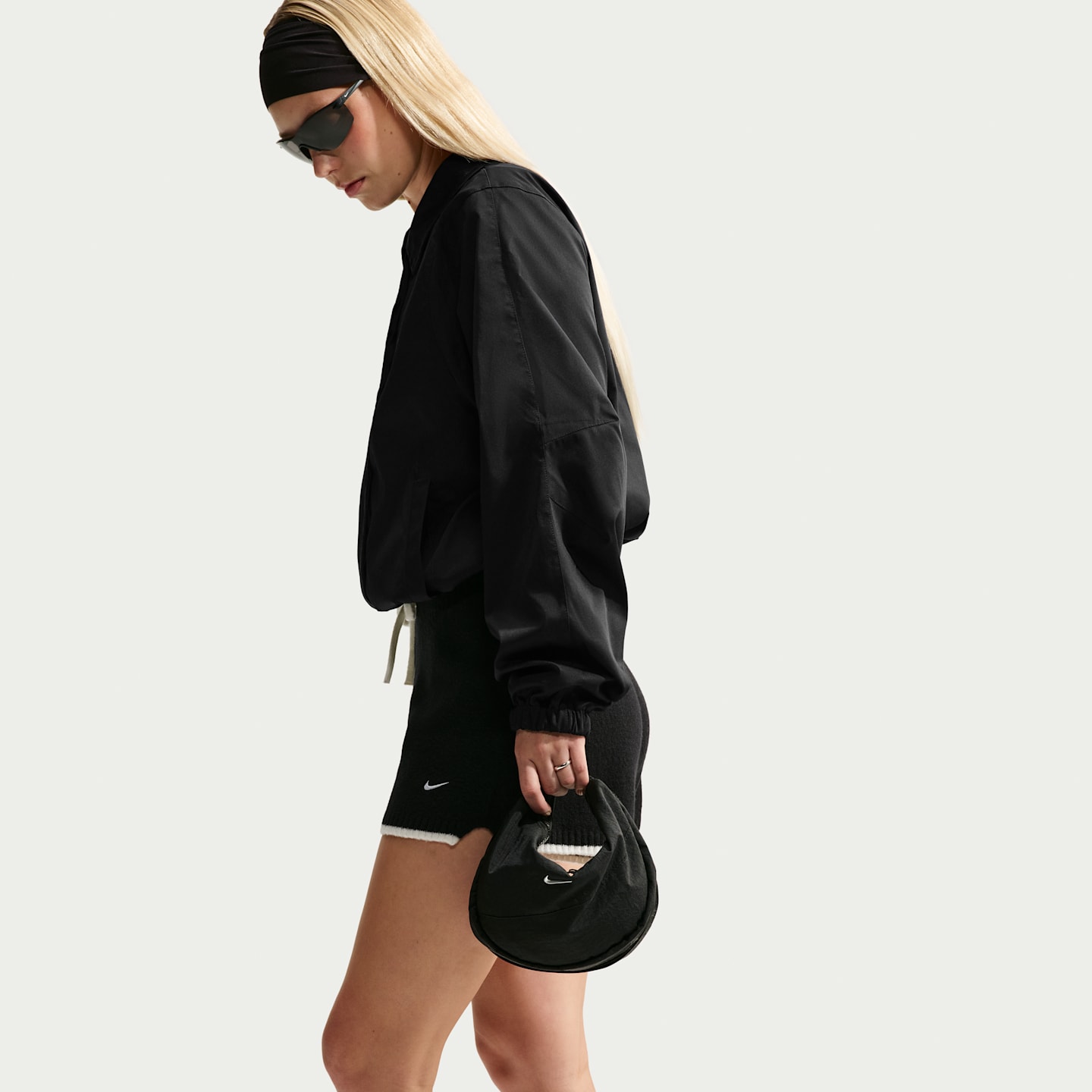 Женские куртки Nike Sportswear Women's Loose Coaches Jacket — фото 3