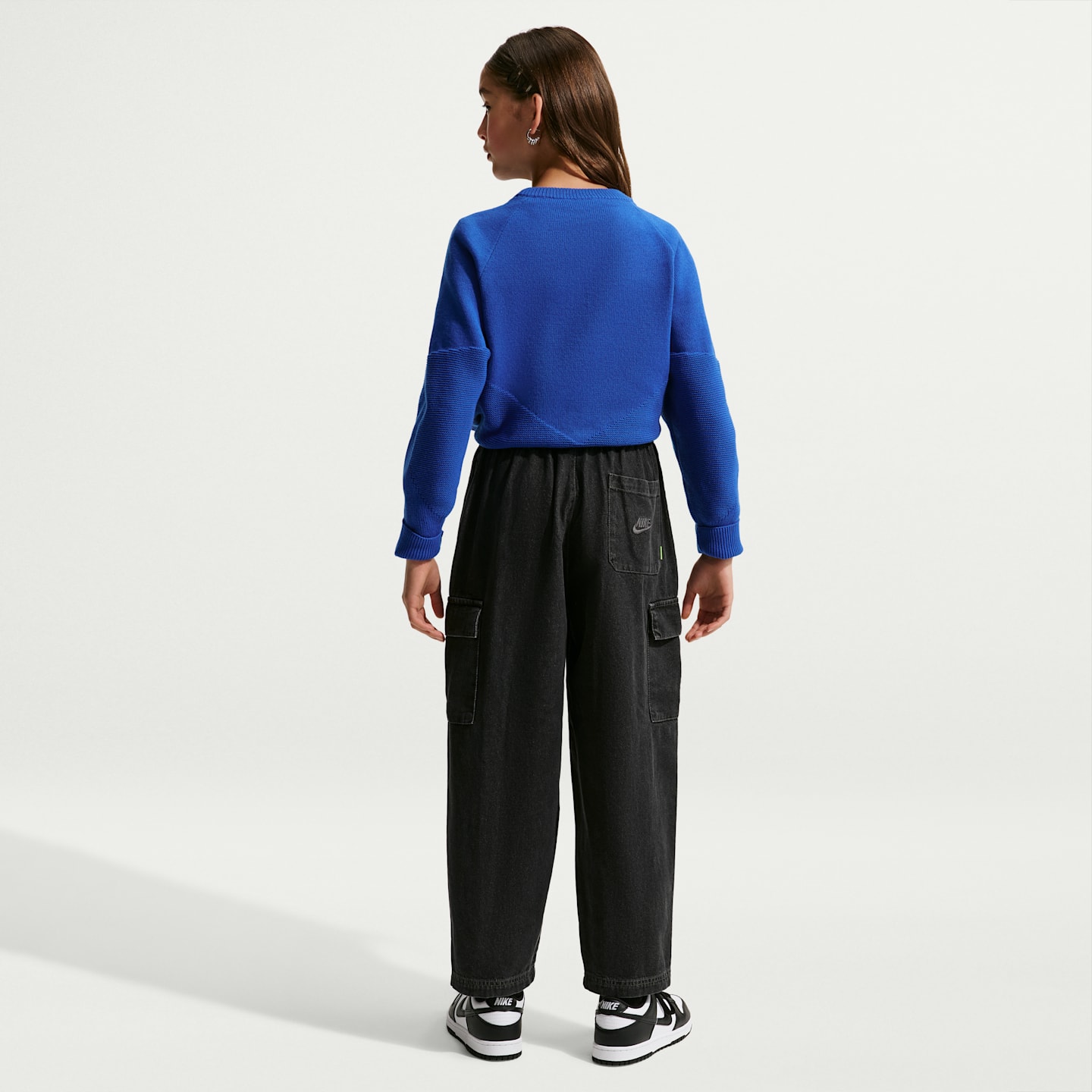 Детские брюки Nike Sportswear Collection Big Kids' Denim Cargo Pants — фото 7