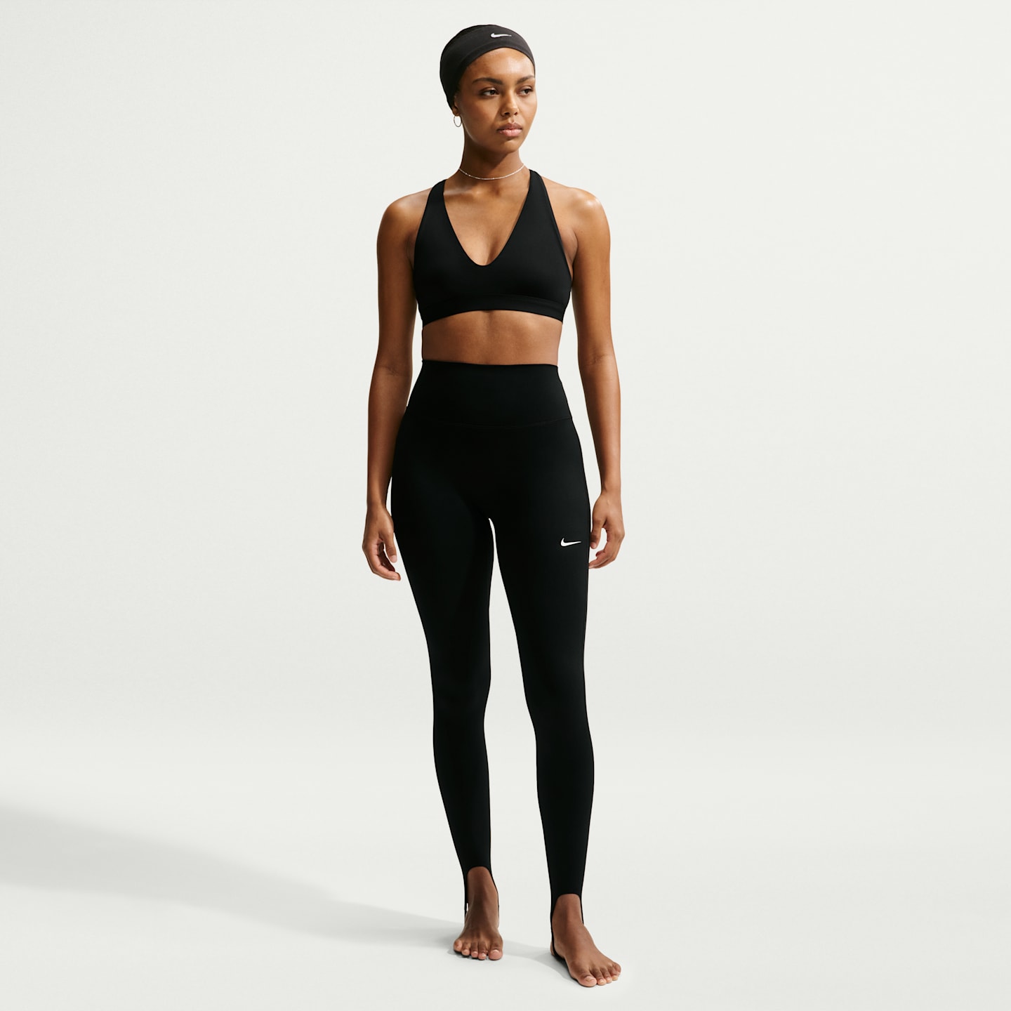 Женские леггинсы Nike One Women's High-Waisted Full-Length Stirrup Leggings — фото 1