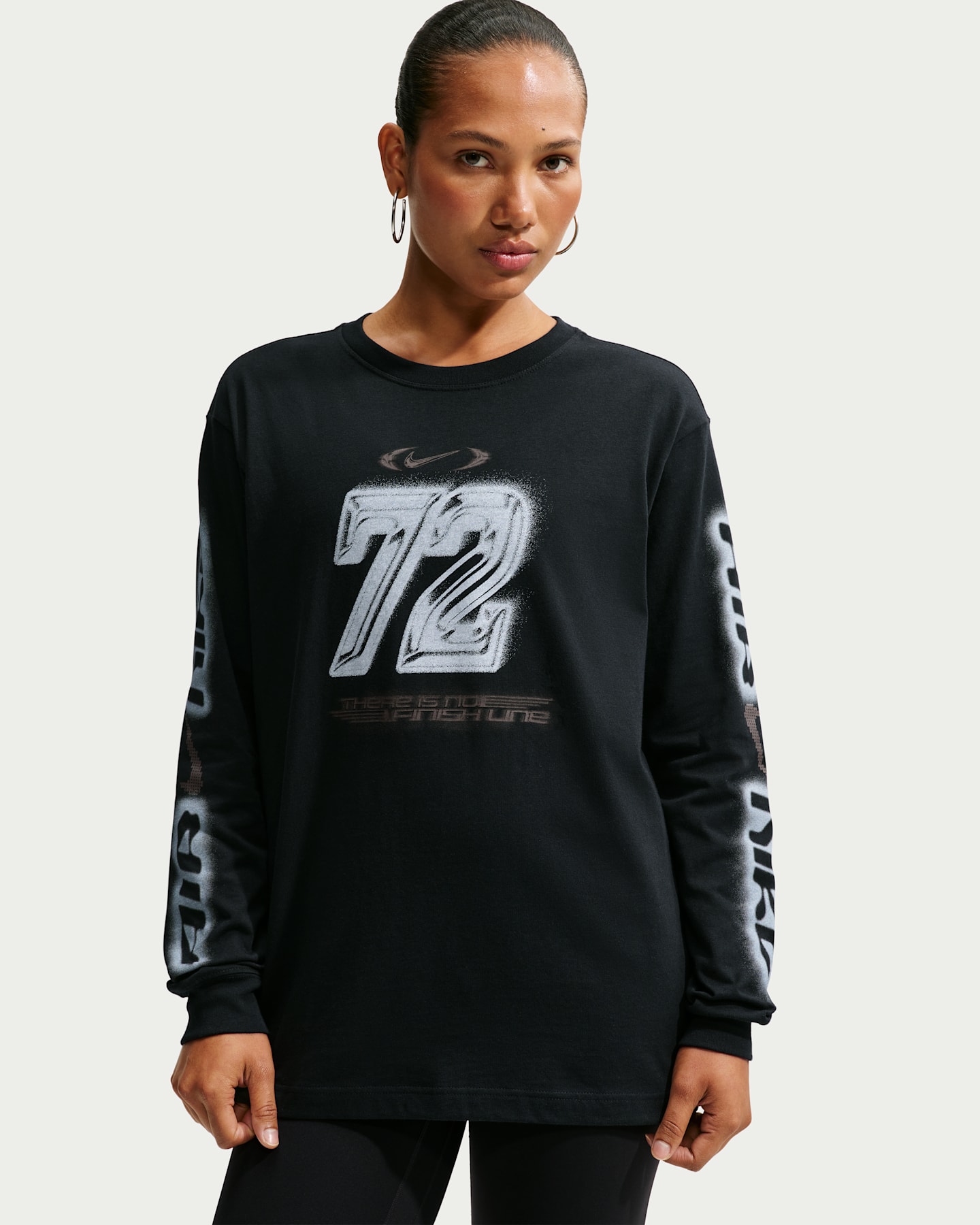 Женские футболки Nike Sportswear Classic Women's Oversized Long-Sleeve T-Shirt — фото 6