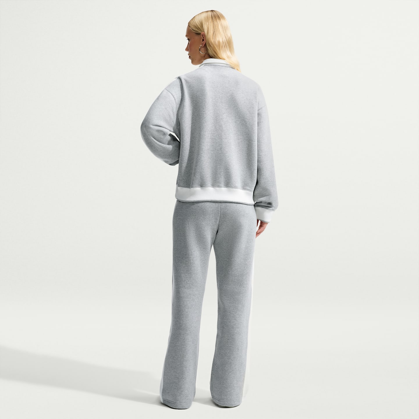 Женские брюки Nike Studio Fleece Medium Weight "Nike Run Club" Women's Mid-Rise Track Pants — фото 5