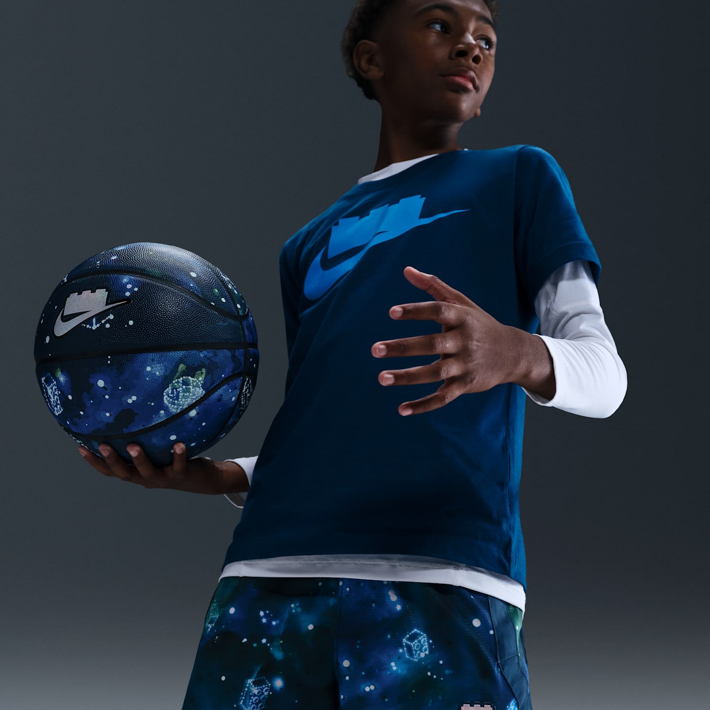Детские шорты Nike x LEGO® Collection Big Kids' Dri-FIT Crossover Shorts — фото 4