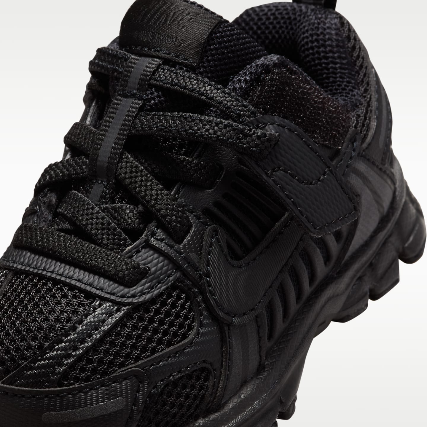Детские кроссовки Nike Vomero 5 Baby/Toddler Shoes (Classic laces) — фото 7