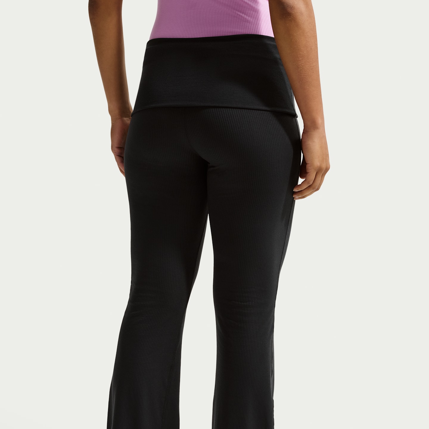 Женские брюки Nike Sportswear Chill Knit Women's Mid-Rise Tight Ribbed Pants — фото 3
