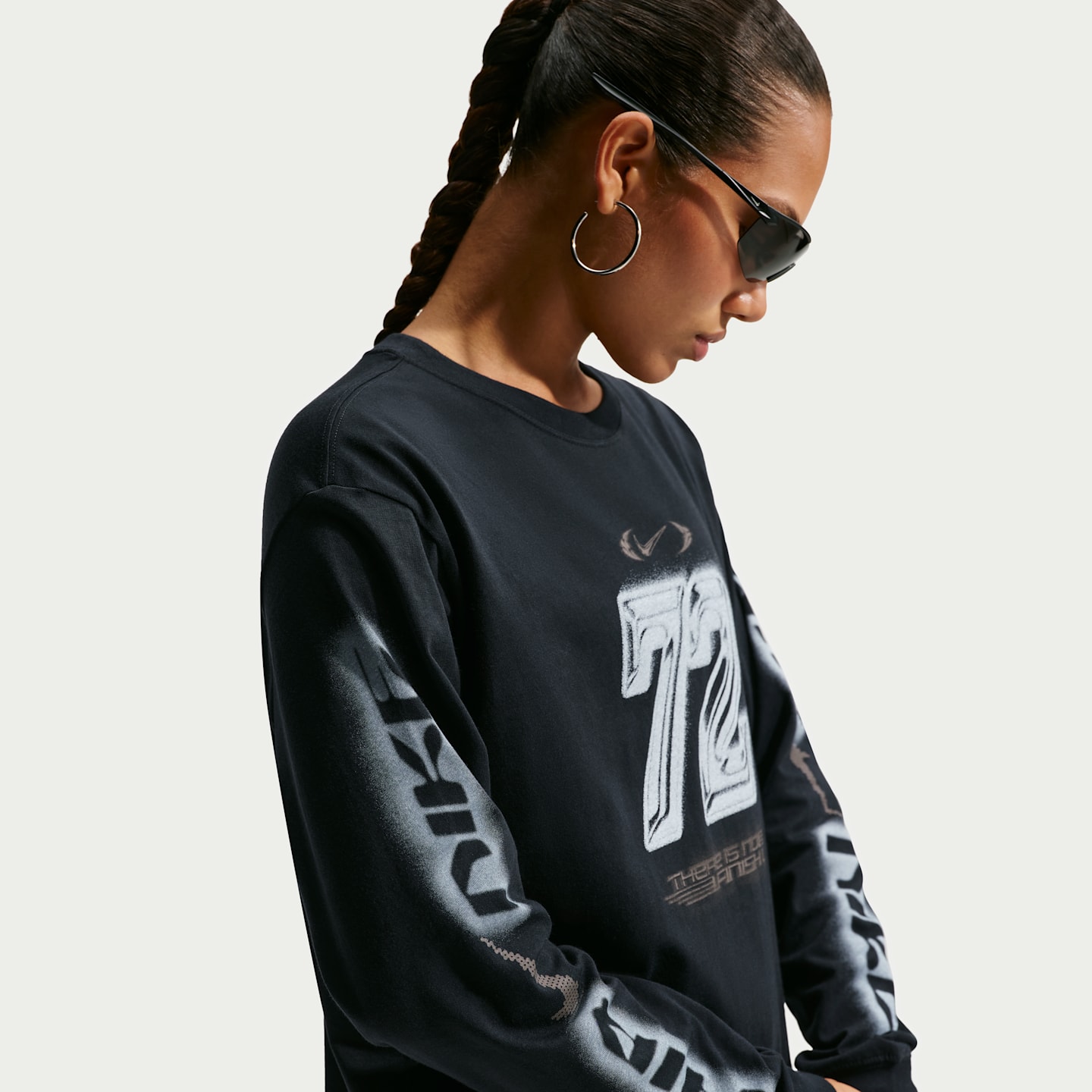 Женские футболки Nike Sportswear Classic Women's Oversized Long-Sleeve T-Shirt — фото 3